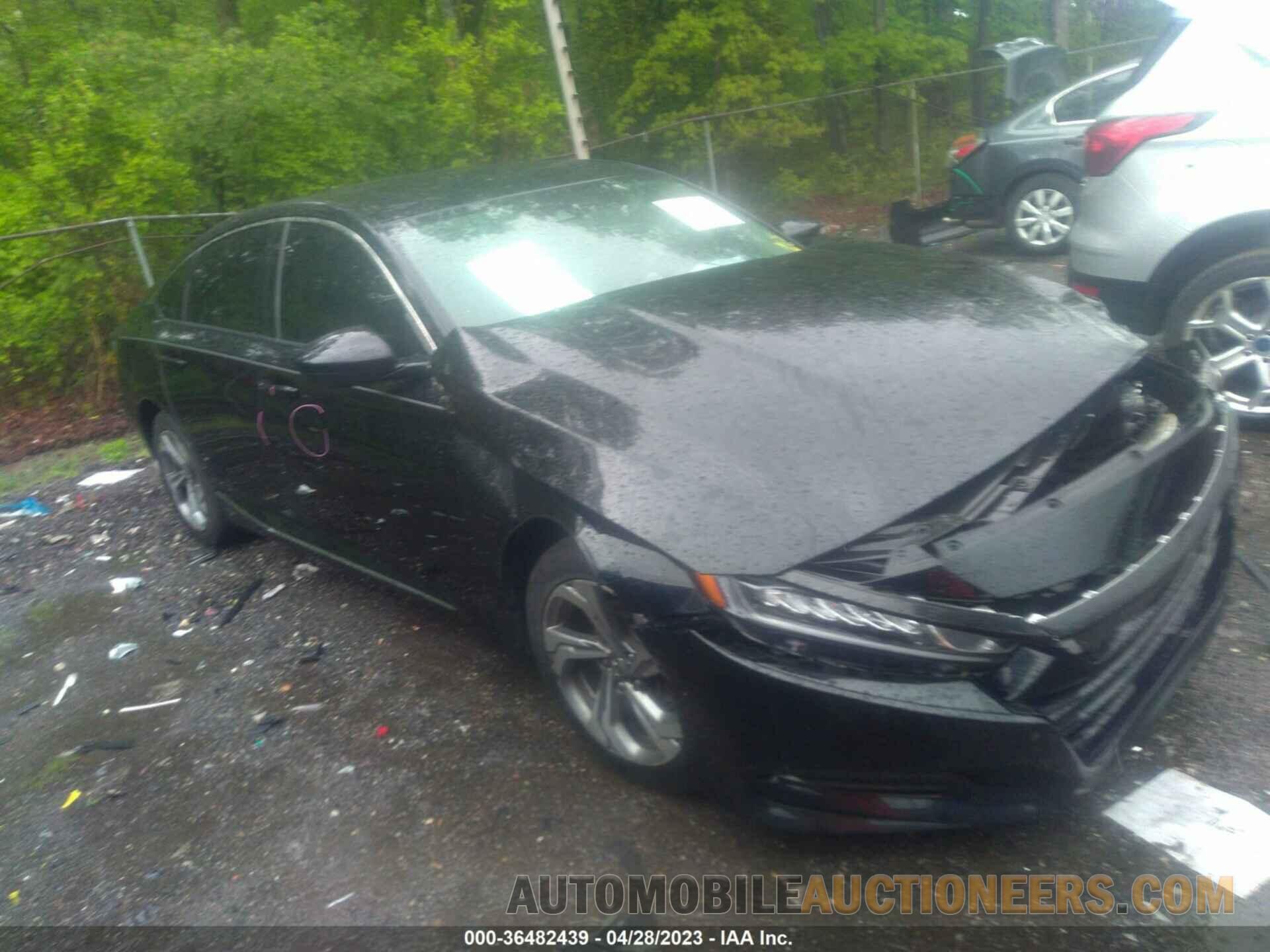 1HGCV1F48JA065822 HONDA ACCORD SEDAN 2018