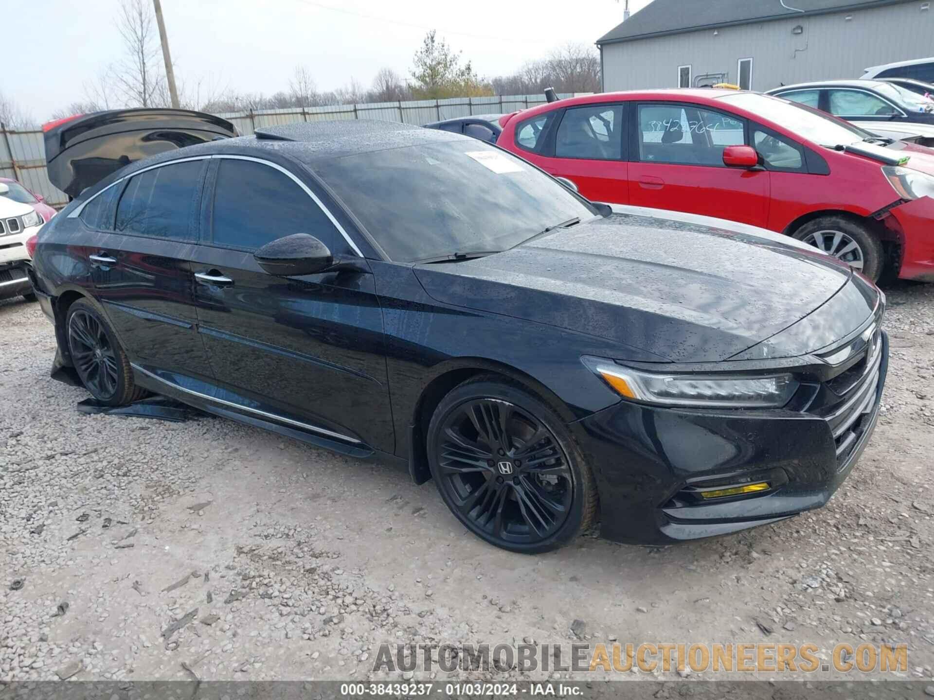 1HGCV1F90JA013211 HONDA ACCORD 2018