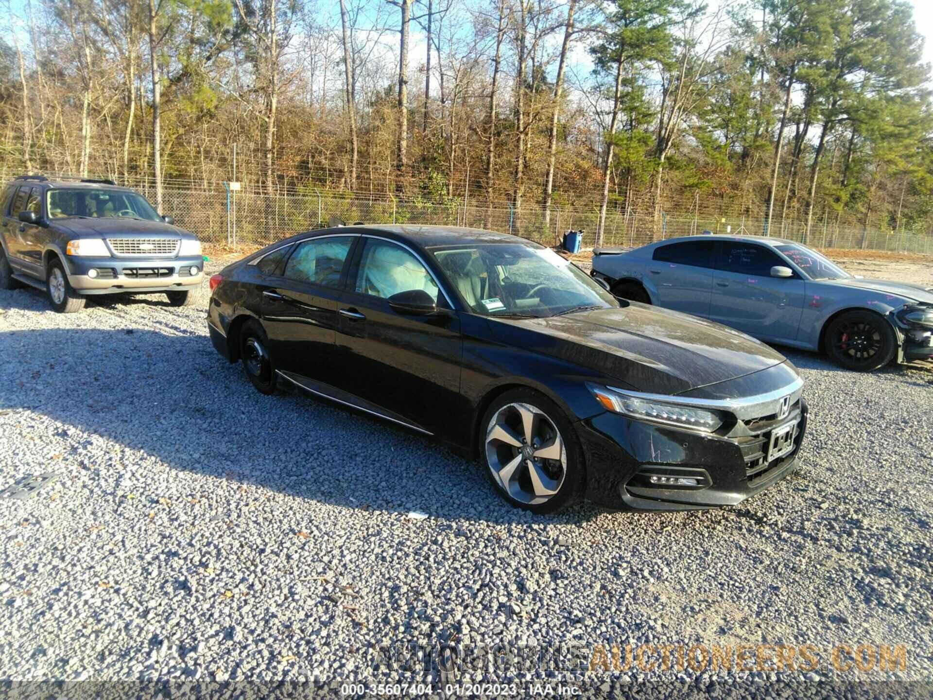 1HGCV1F90JA028727 HONDA ACCORD SEDAN 2018