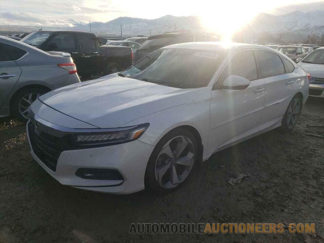 1HGCV1F90JA066362 HONDA ACCORD 2018