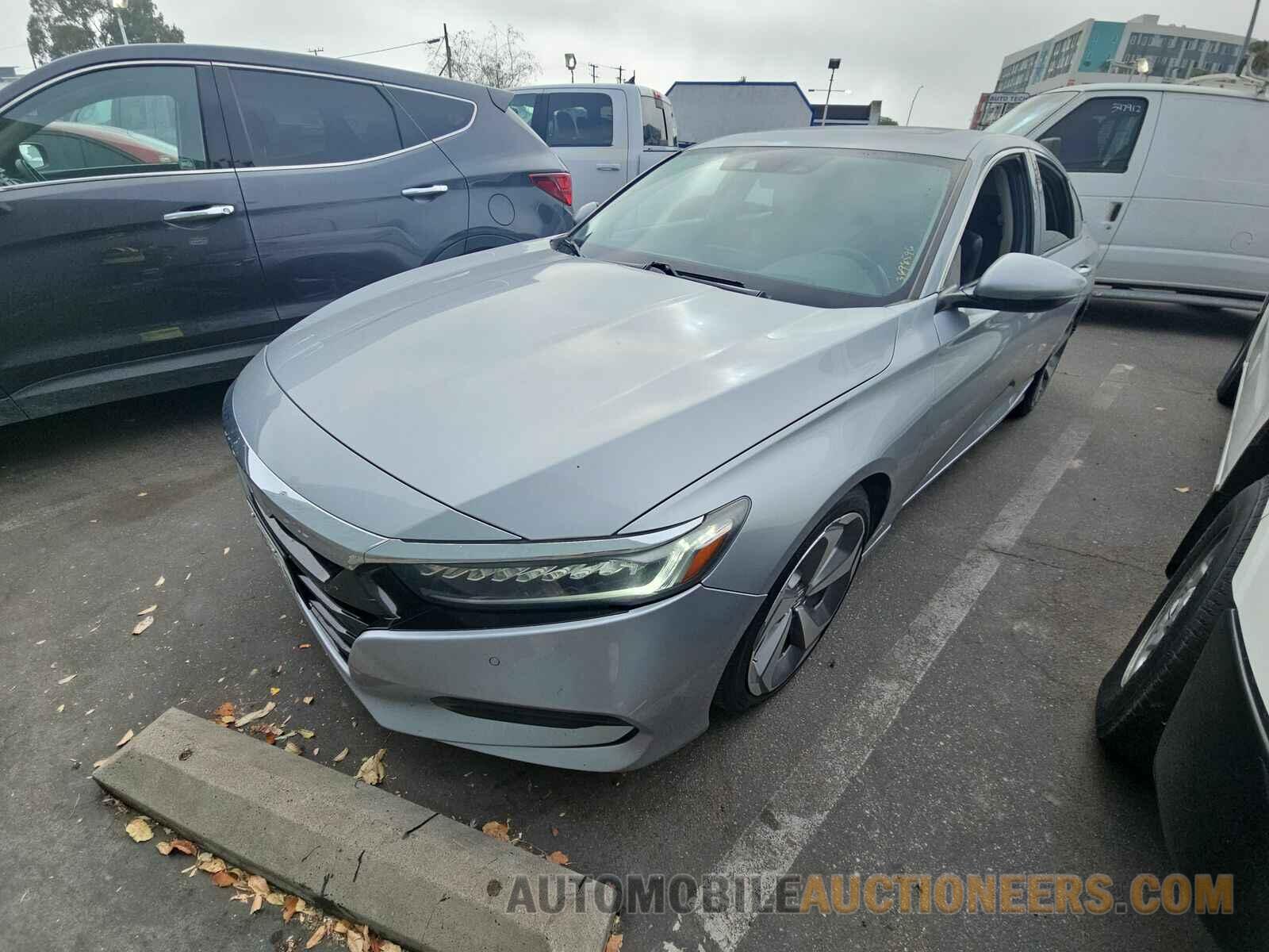 1HGCV1F92JA074690 Honda Accord Sedan 2018