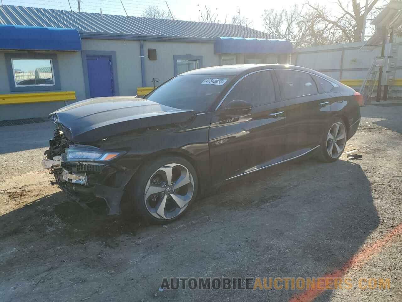 1HGCV1F97JA157922 HONDA ACCORD 2018