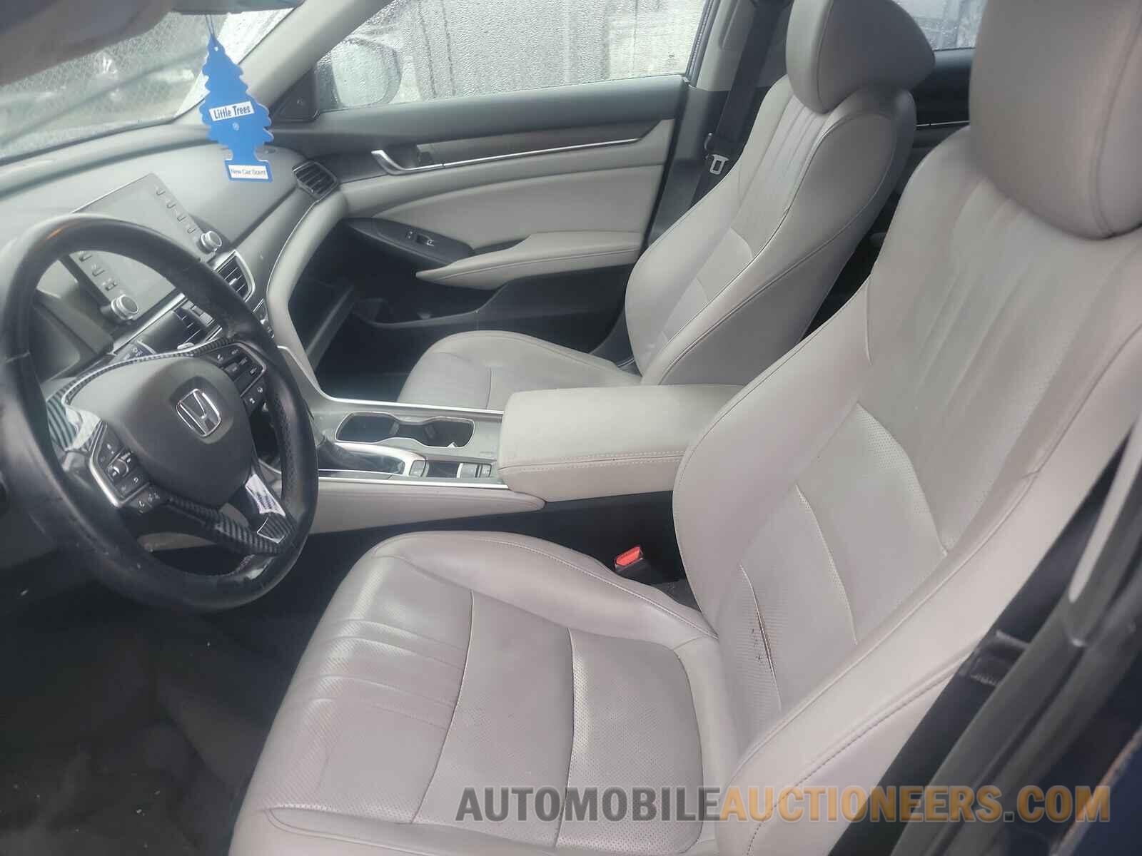 1HGCV1F9XJA081645 Honda Accord Sedan 2018