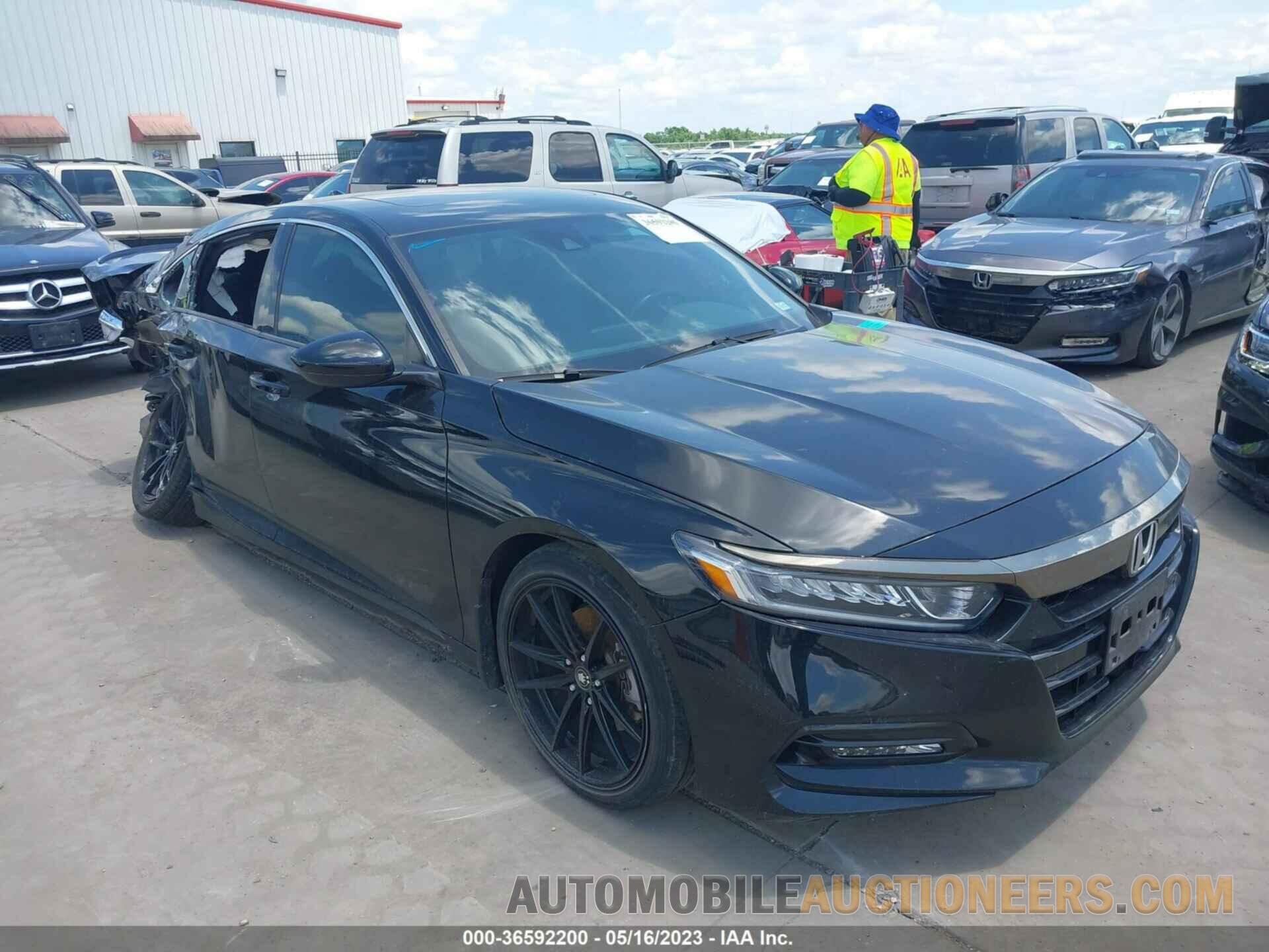 1HGCV2E31JA043952 HONDA ACCORD SEDAN 2018