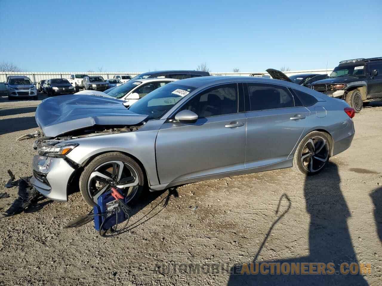 1HGCV2F32JA052089 HONDA ACCORD 2018