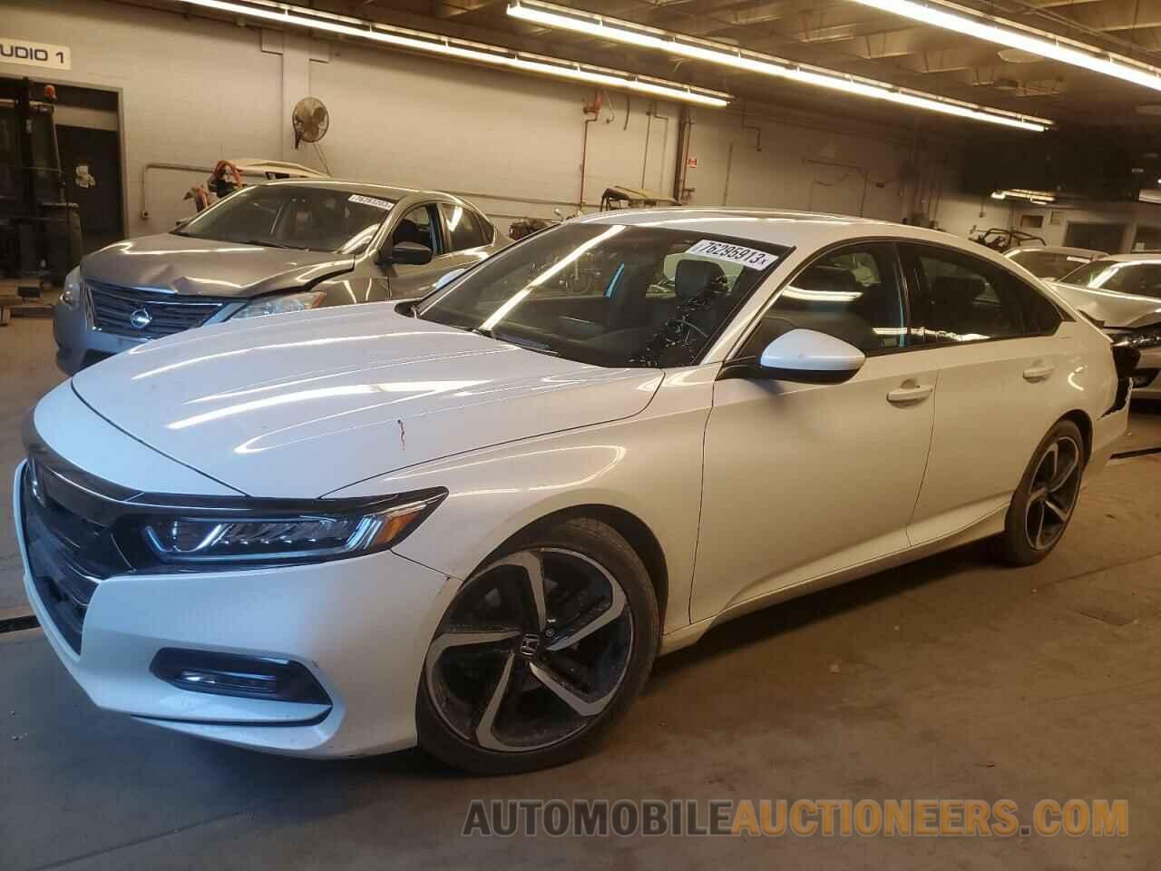 1HGCV2F37JA050810 HONDA ACCORD 2018