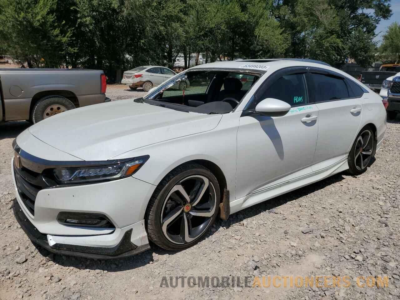 1HGCV2F39JA028808 HONDA ACCORD 2018