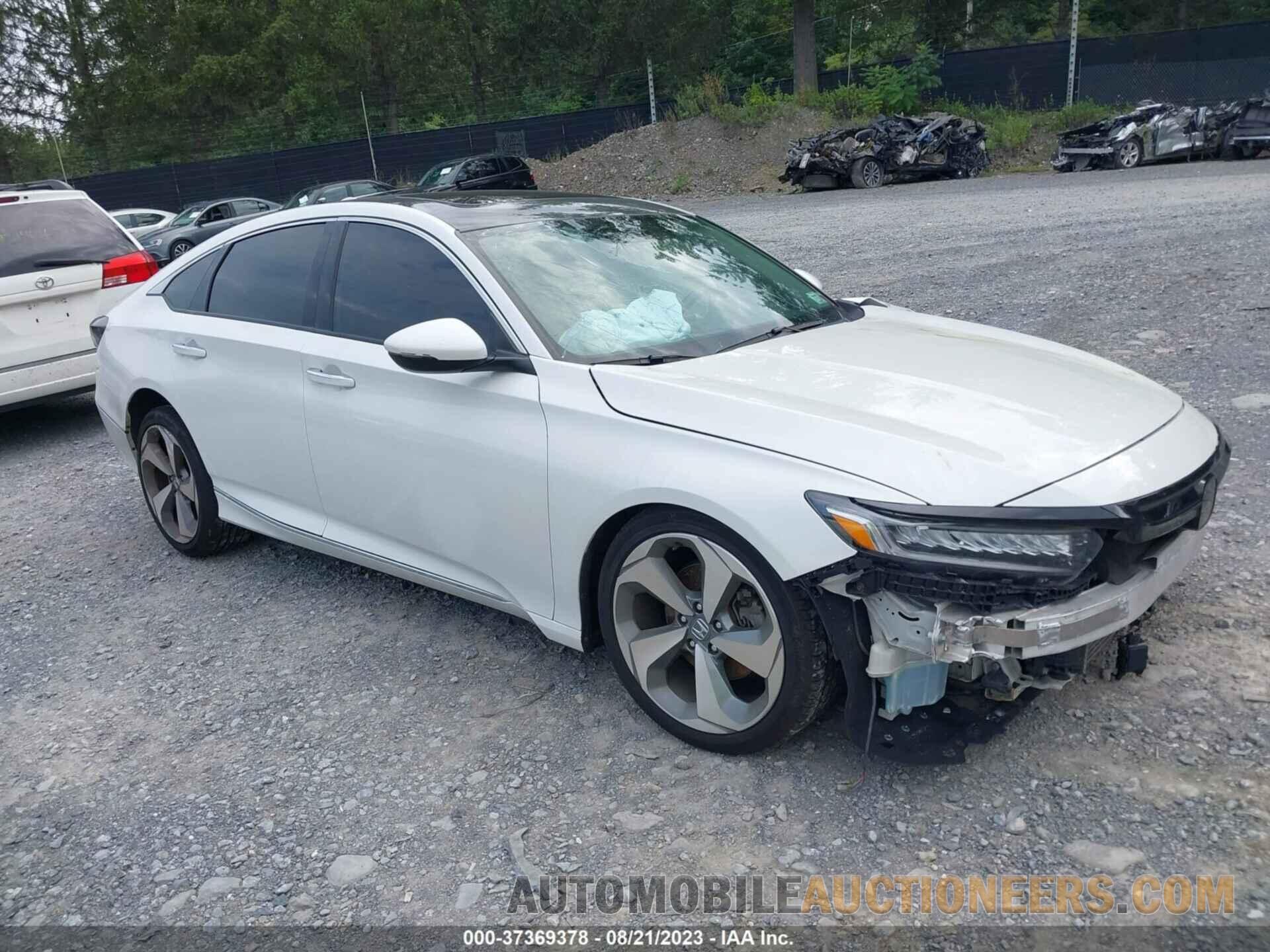 1HGCV2F90JA002148 HONDA ACCORD SEDAN 2018