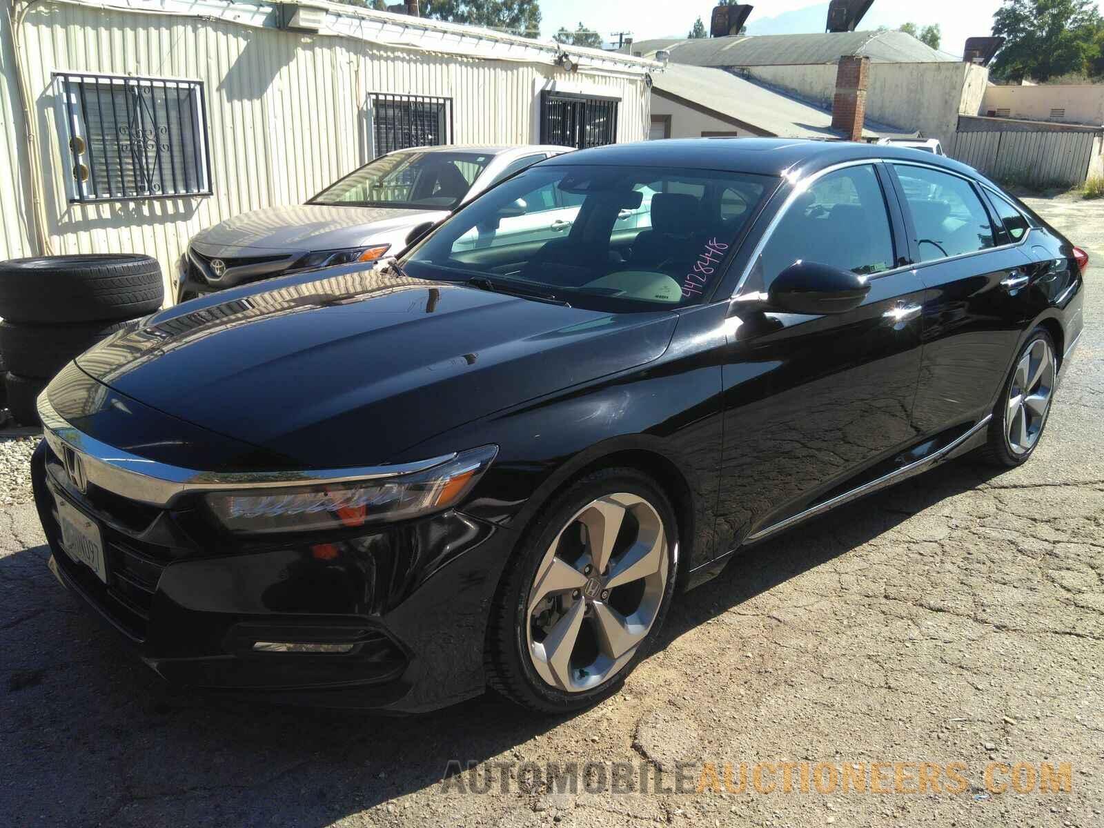 1HGCV2F95JA018801 Honda Accord Sedan 2018