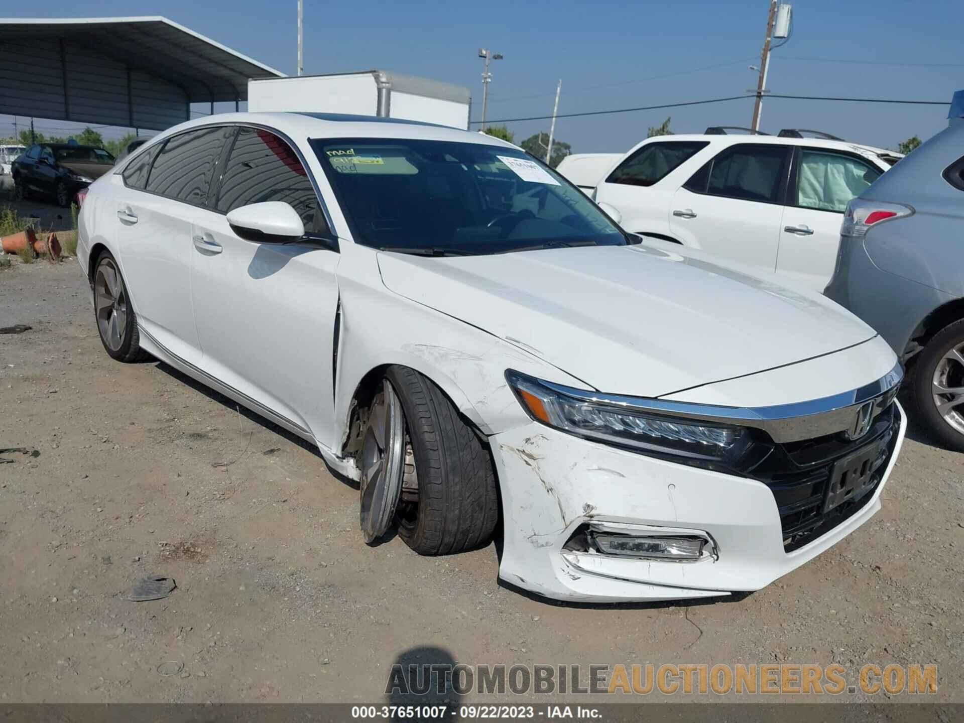 1HGCV2F96JA001201 HONDA ACCORD SEDAN 2018