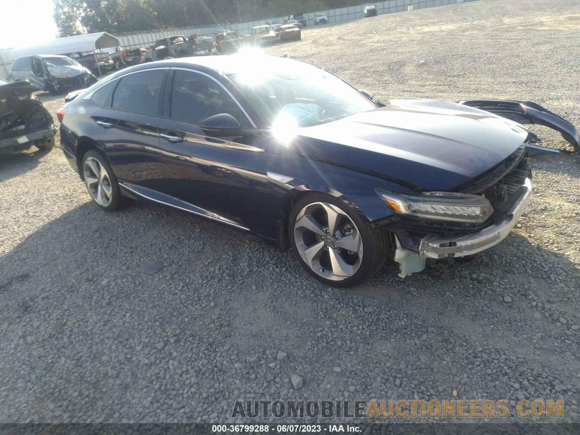 1HGCV2F97JA017455 HONDA ACCORD SEDAN 2018