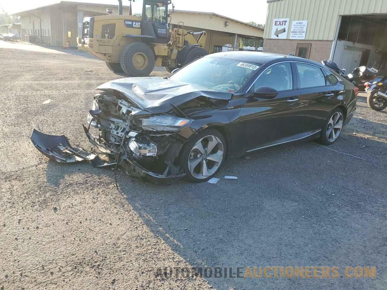 1HGCV2F98JA026861 HONDA ACCORD 2018