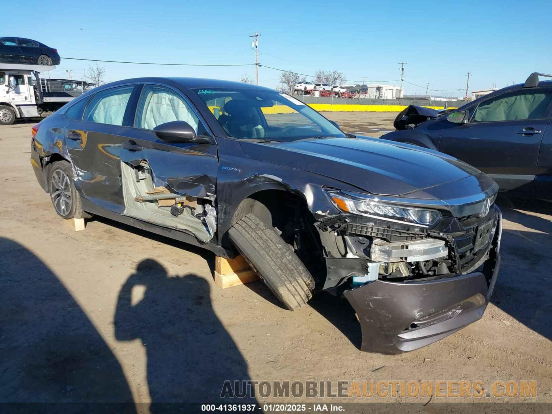 1HGCV3F17KA018610 HONDA ACCORD HYBRID 2019