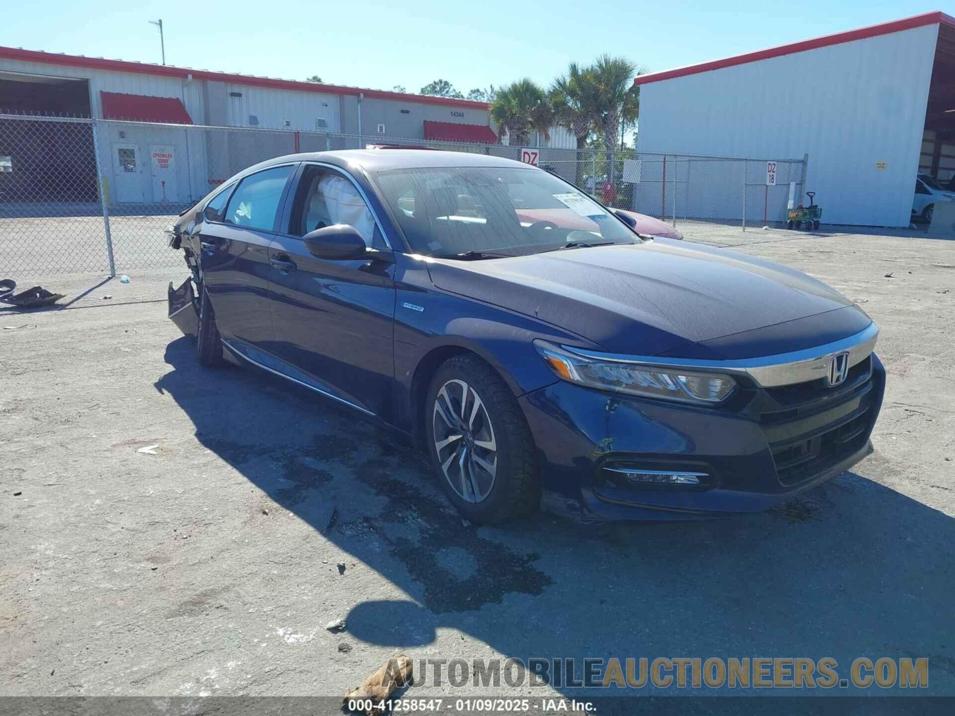 1HGCV3F46KA003624 HONDA ACCORD HYBRID 2019