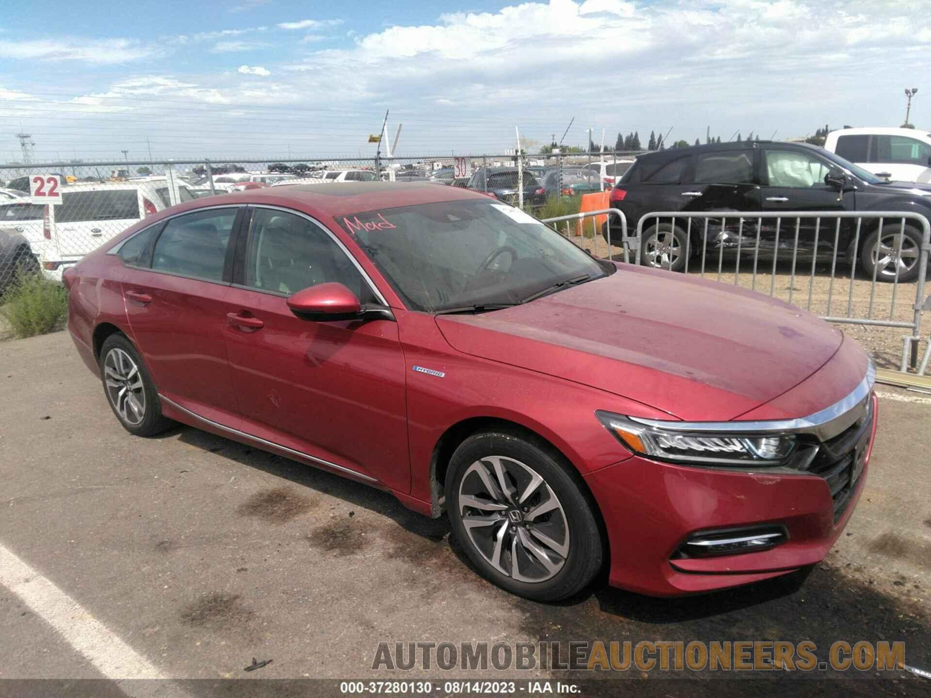 1HGCV3F60JA009967 HONDA ACCORD HYBRID 2018