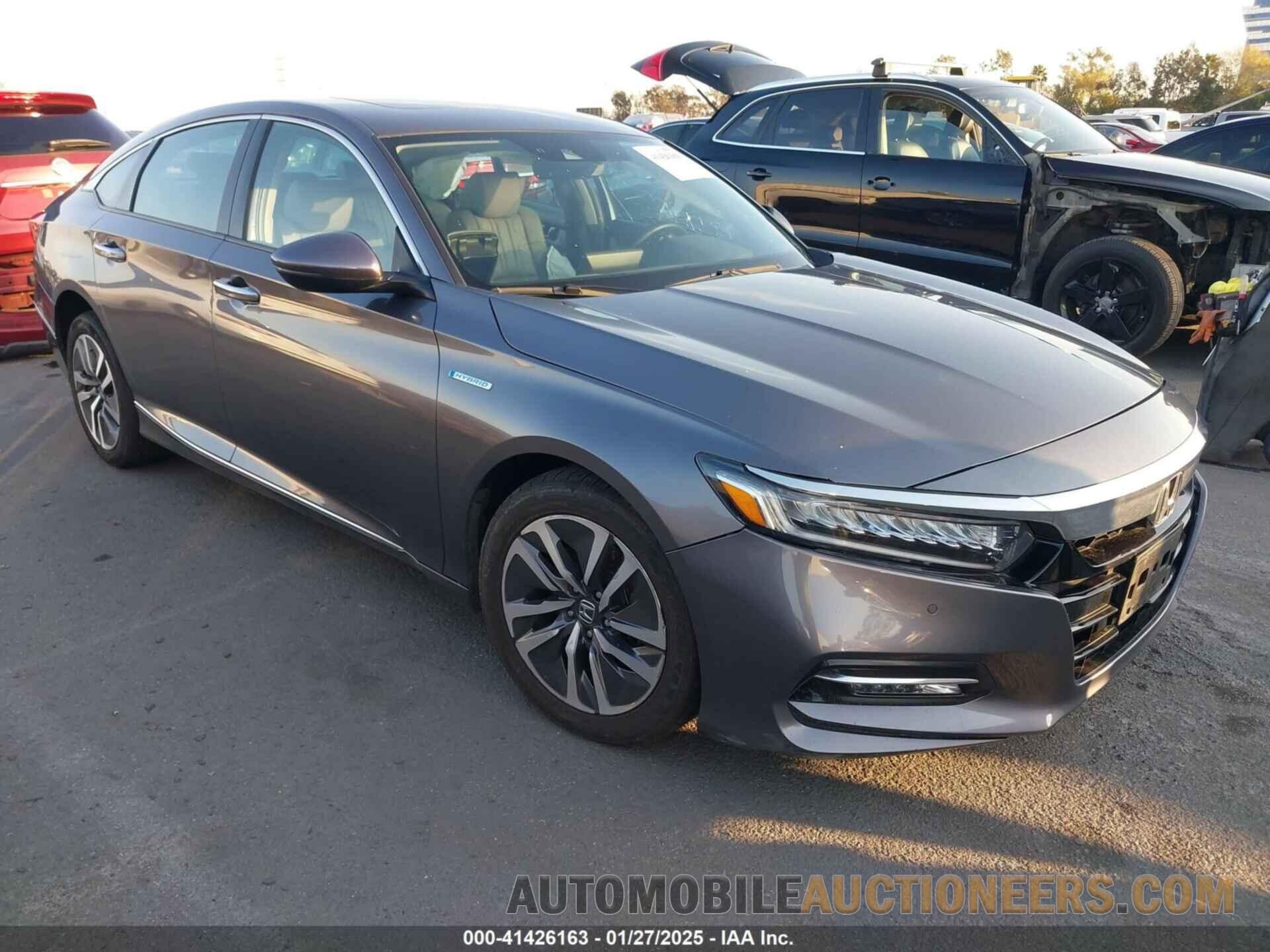 1HGCV3F90JA004424 HONDA ACCORD HYBRID 2018