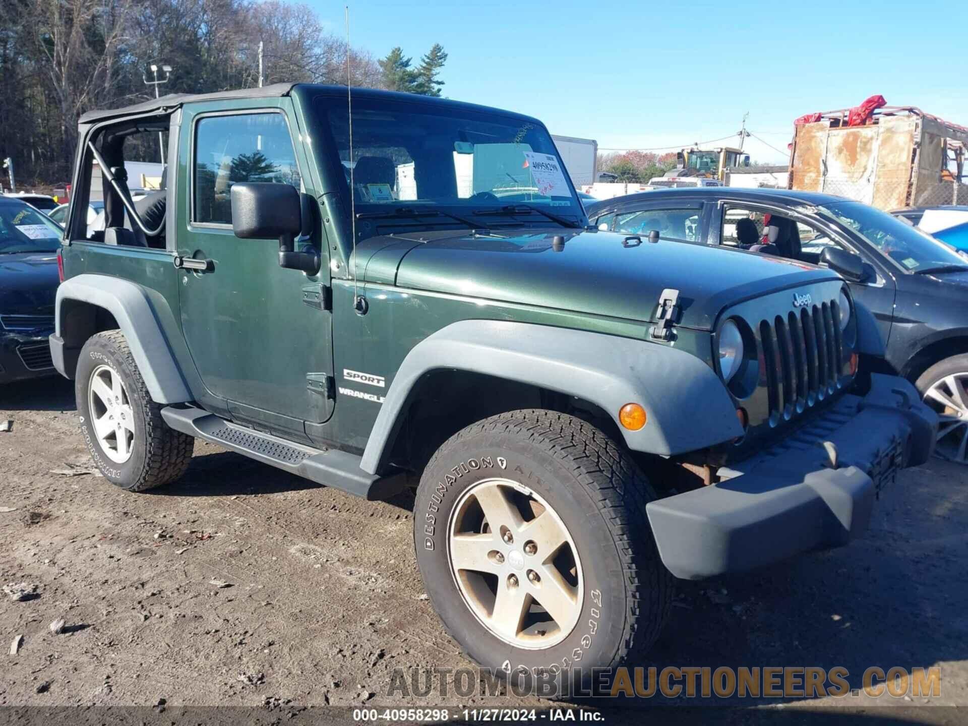 1J4AA2D10BL555770 JEEP WRANGLER 2011