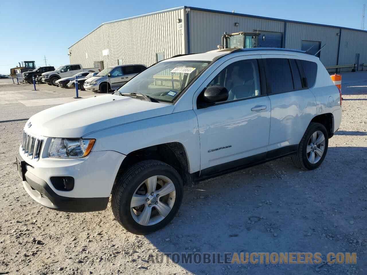 1J4NF1FBXBD180080 JEEP COMPASS 2011