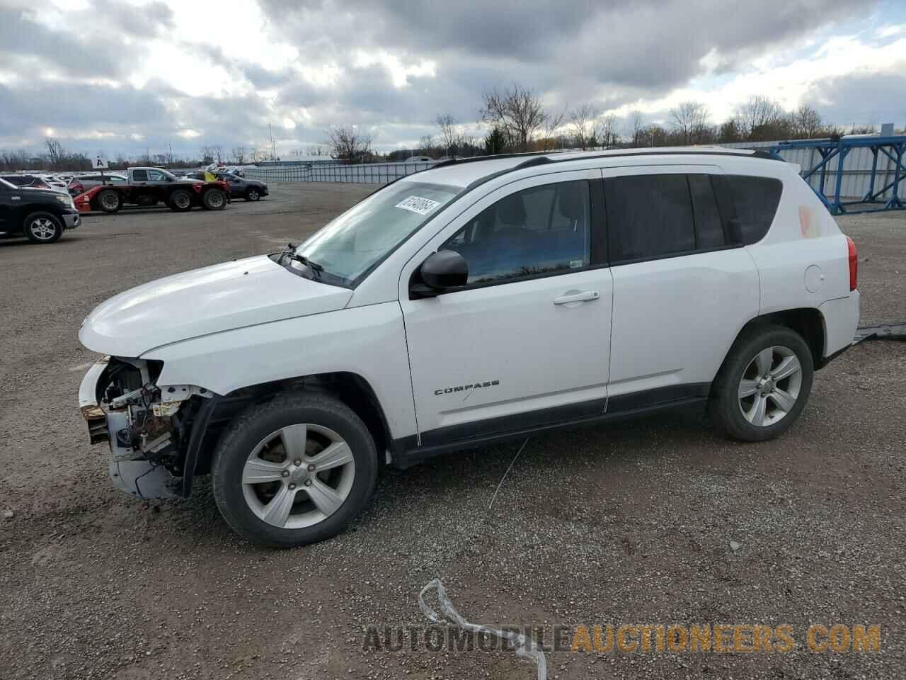 1J4NF4FB4BD235303 JEEP COMPASS 2011