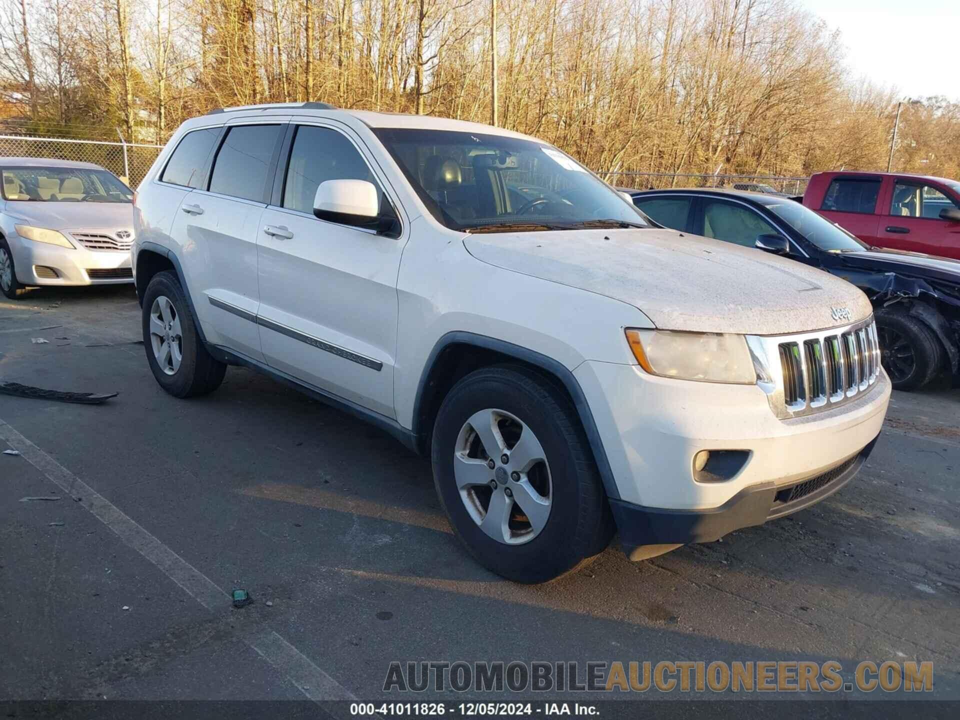 1J4RR4GG3BC628590 JEEP GRAND CHEROKEE 2011