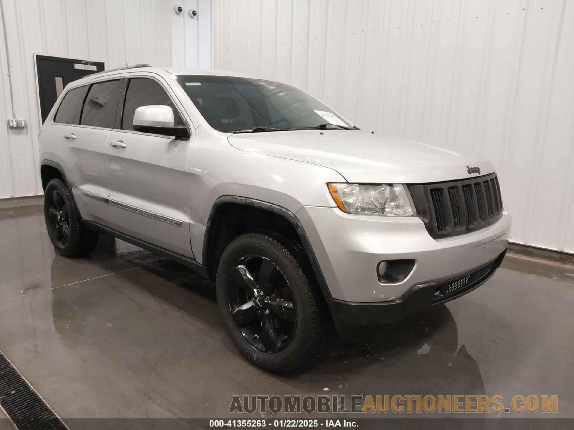 1J4RR4GG3BC657216 JEEP GRAND CHEROKEE 2011