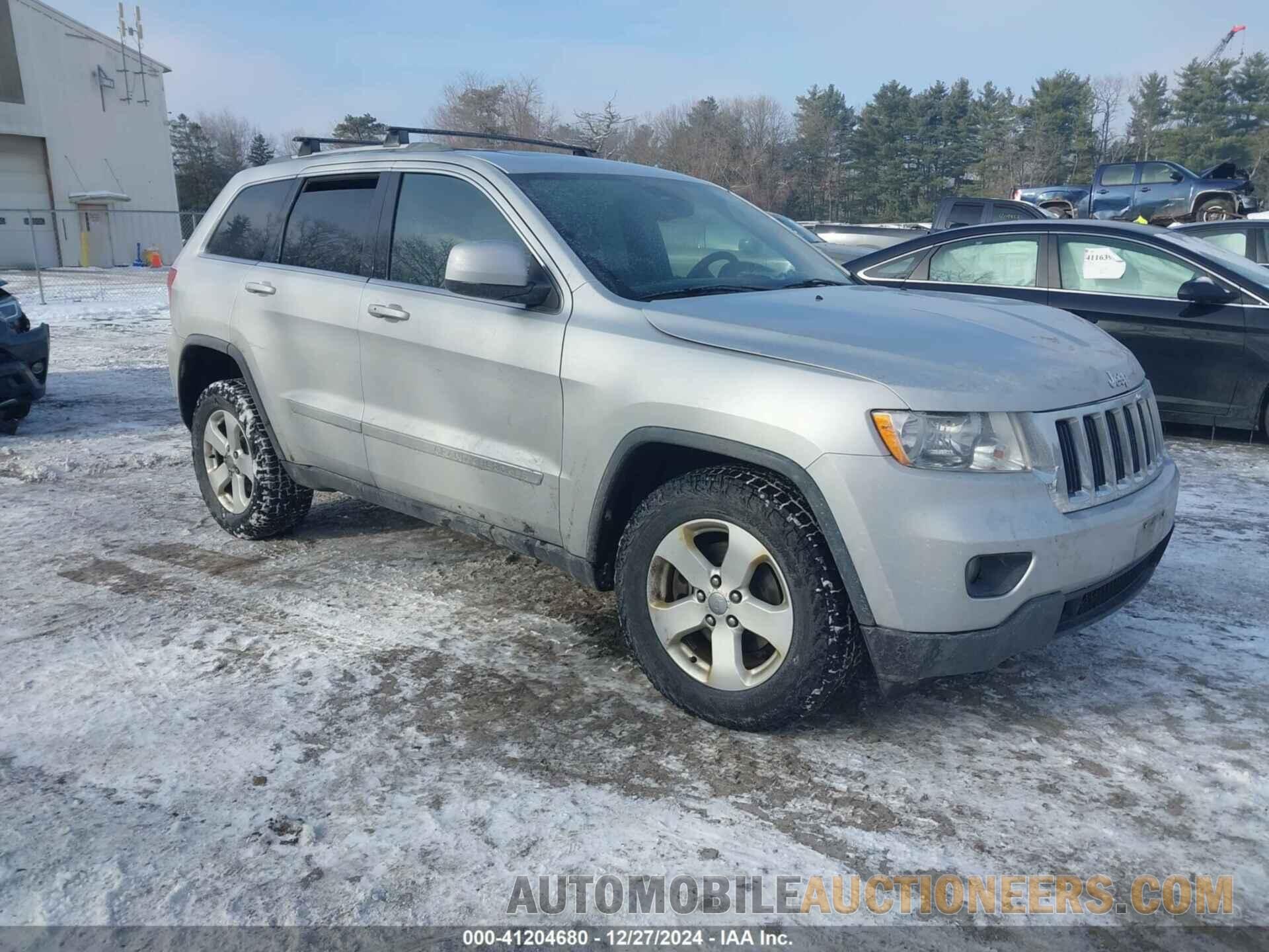 1J4RR4GGXBC642678 JEEP GRAND CHEROKEE 2011