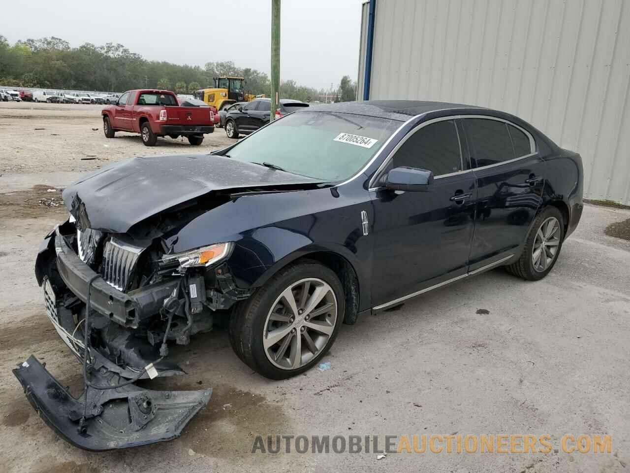 1LNHM93RX9G600949 LINCOLN MKS 2009