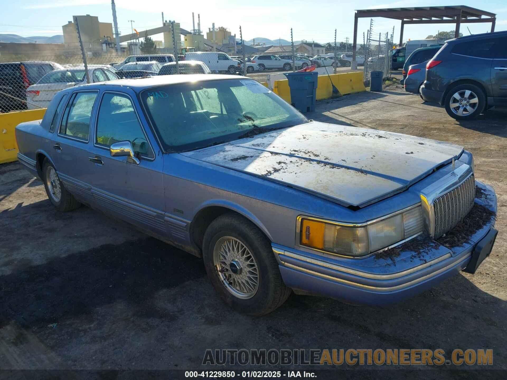 1LNLM82W6RY755424 LINCOLN TOWN CAR 1994