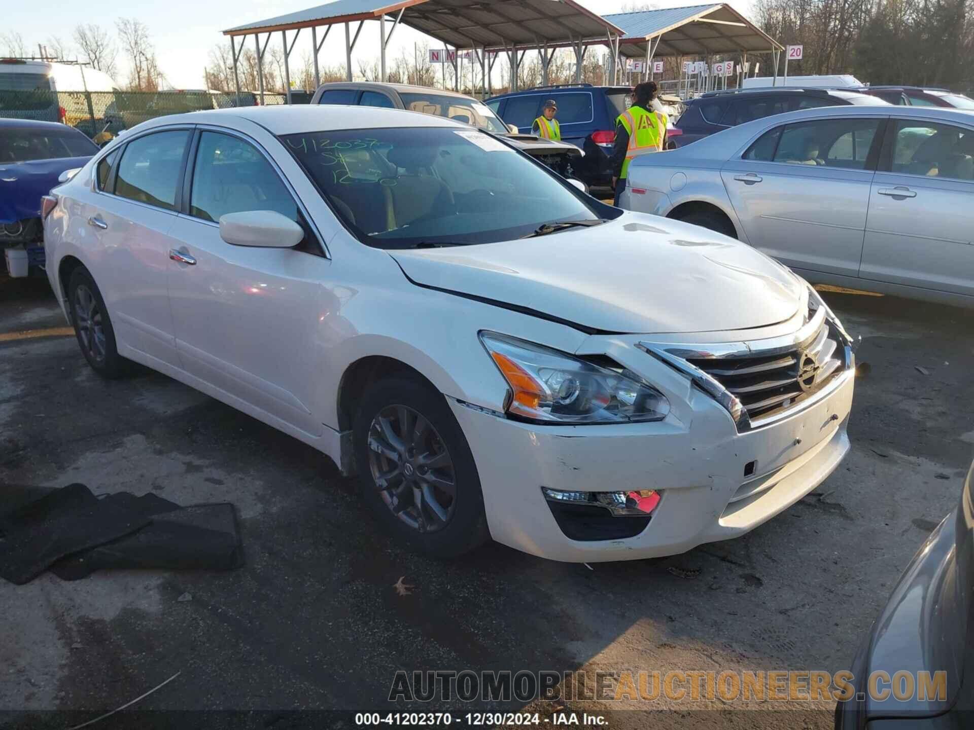 1N4AL3AP0FC584485 NISSAN ALTIMA 2015