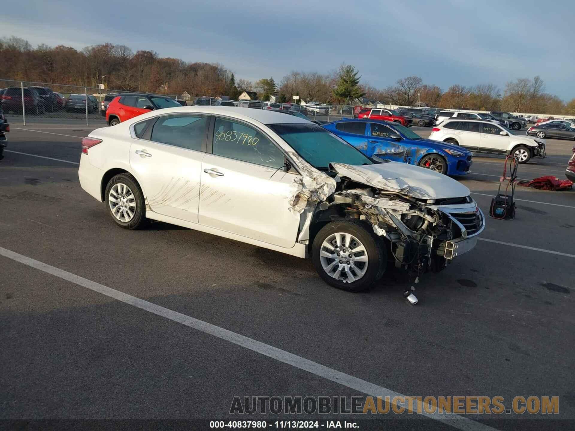 1N4AL3AP0FN318629 NISSAN ALTIMA 2015