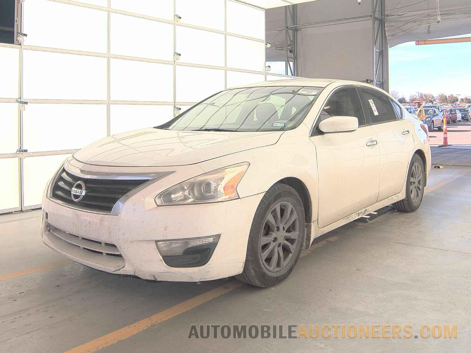 1N4AL3AP0FN902688 Nissan Altima 2015