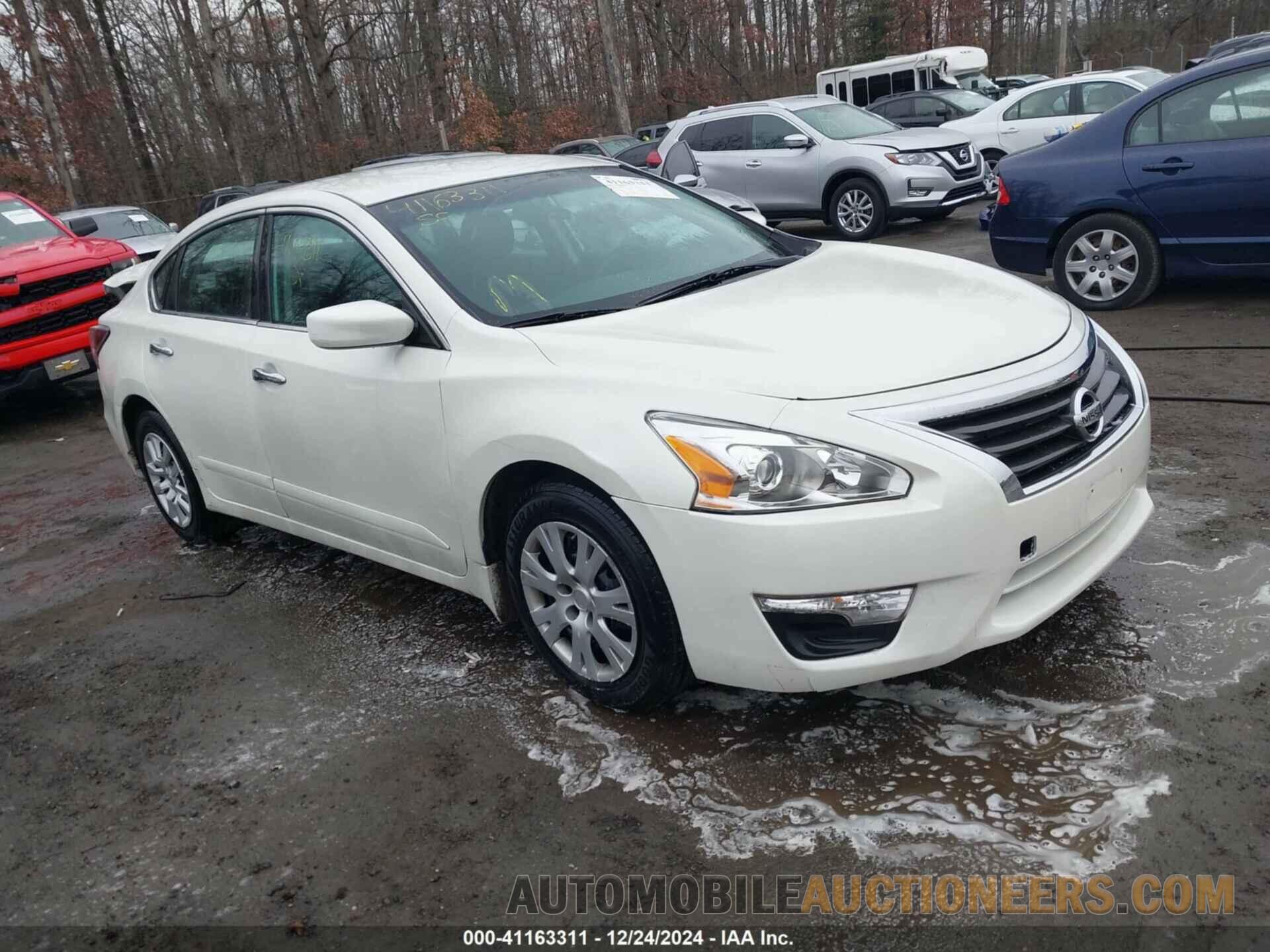 1N4AL3AP0FN922066 NISSAN ALTIMA 2015