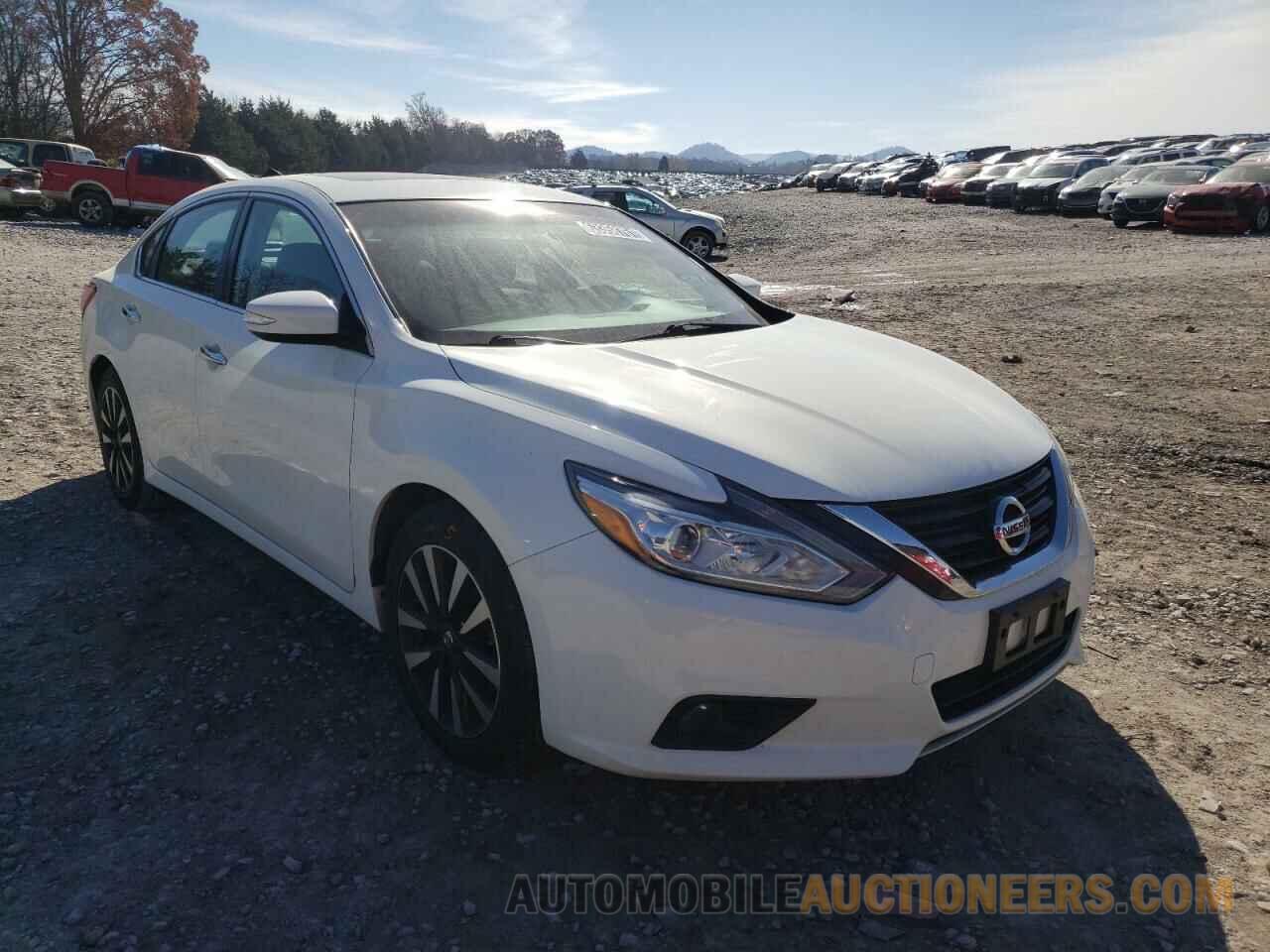 1N4AL3AP0JC161835 NISSAN ALTIMA 2018