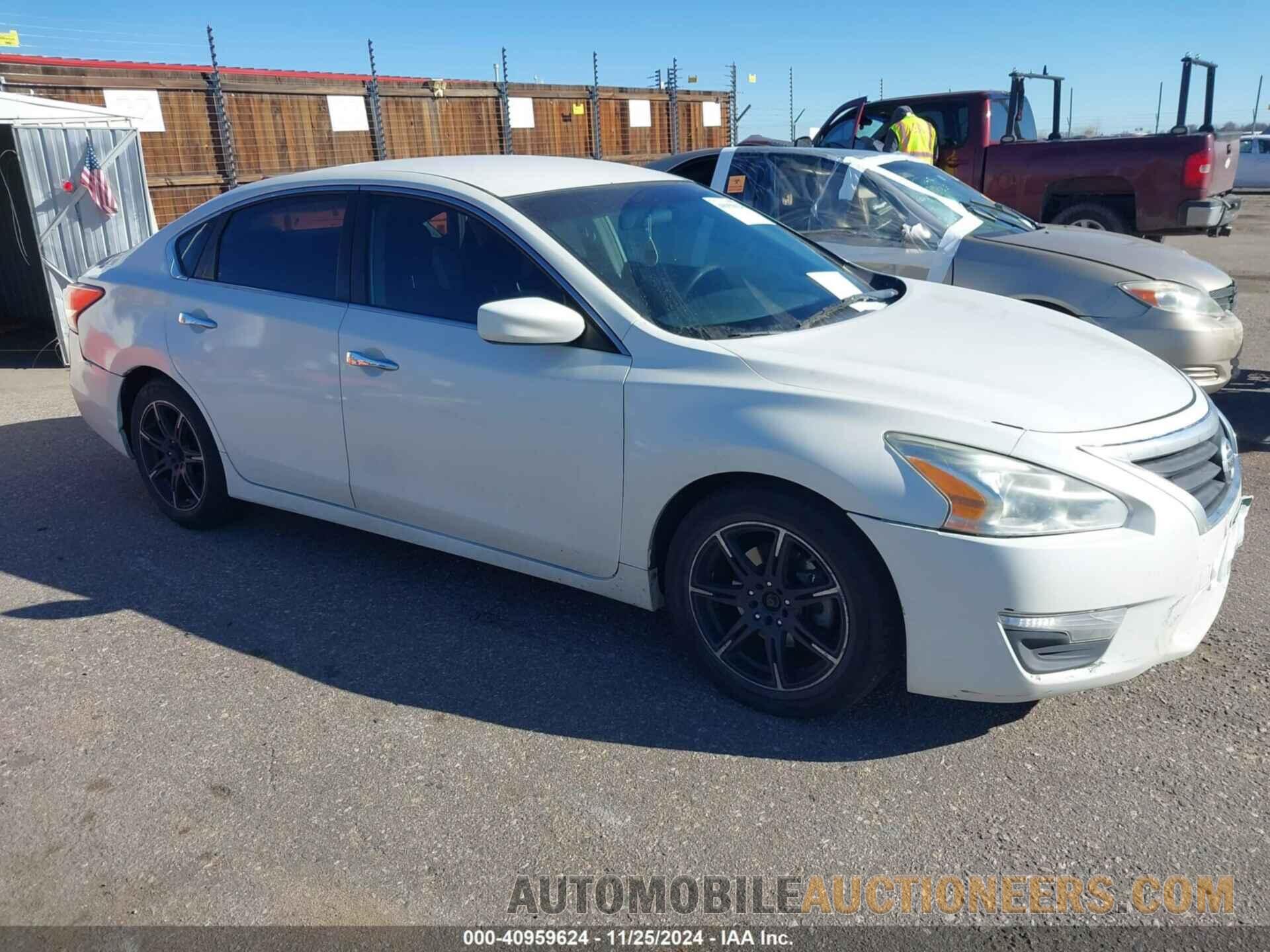 1N4AL3AP1DC164120 NISSAN ALTIMA 2013