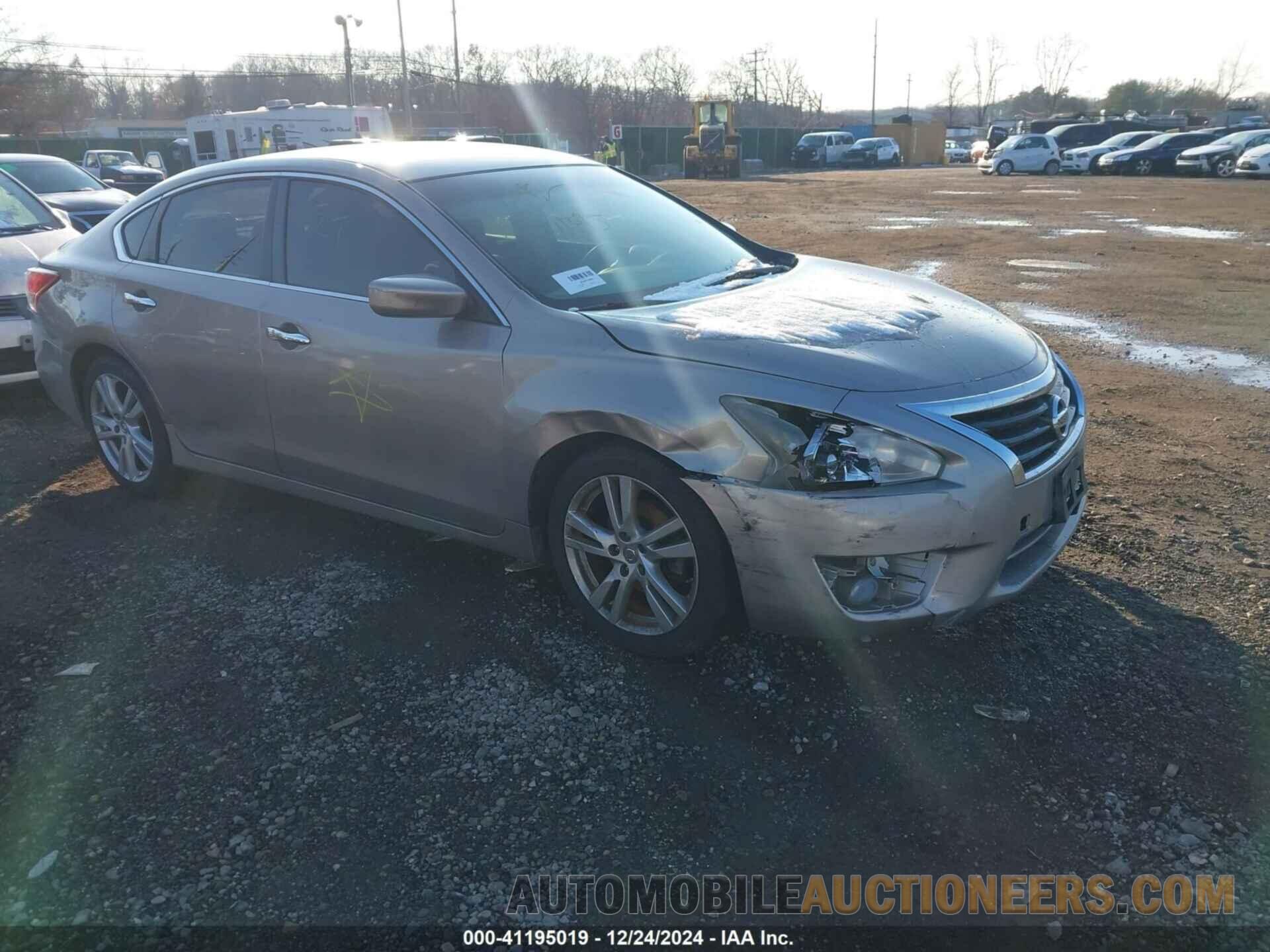 1N4AL3AP1DC212537 NISSAN ALTIMA 2013