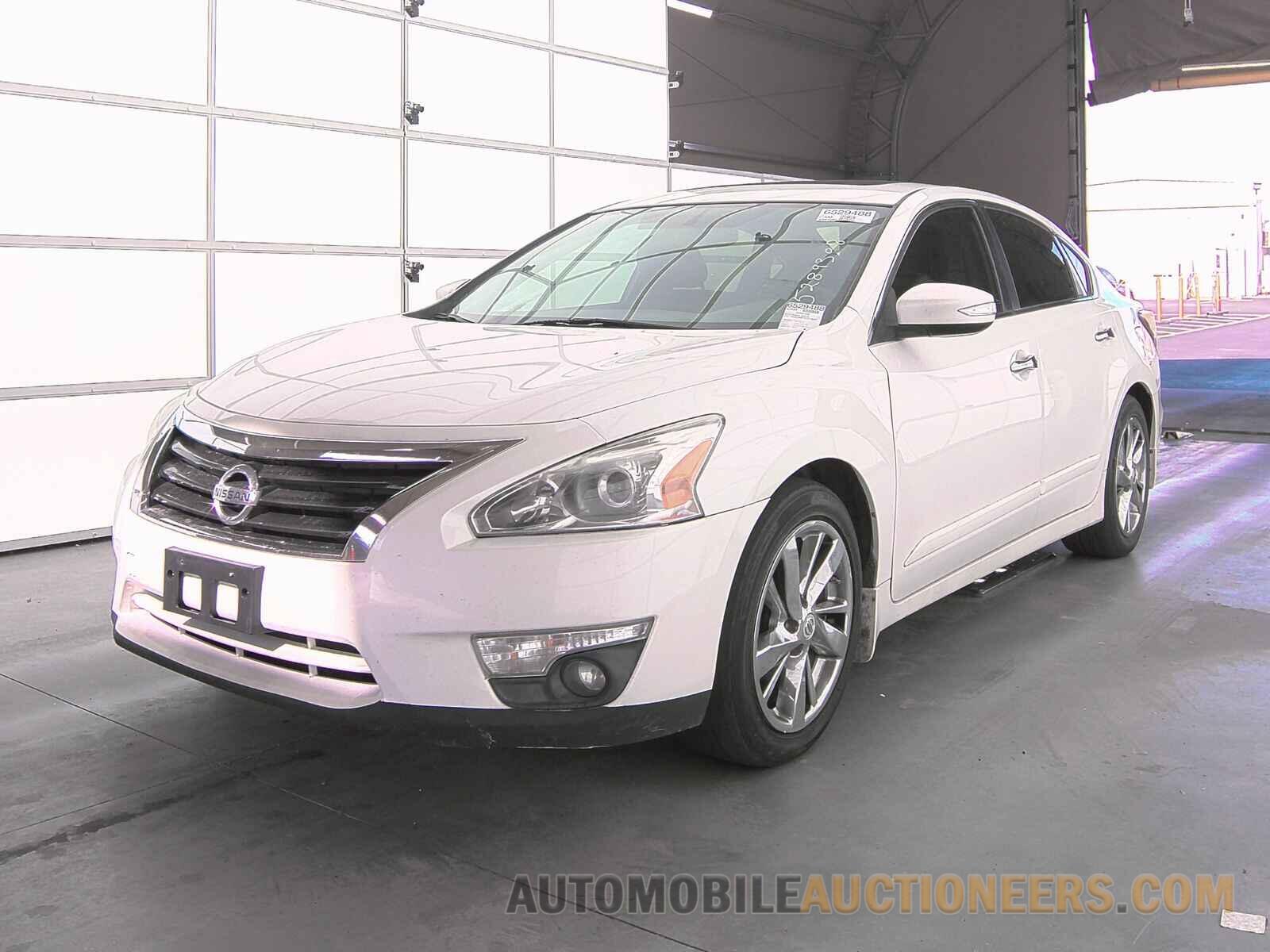 1N4AL3AP1FC219457 Nissan Altima 2015