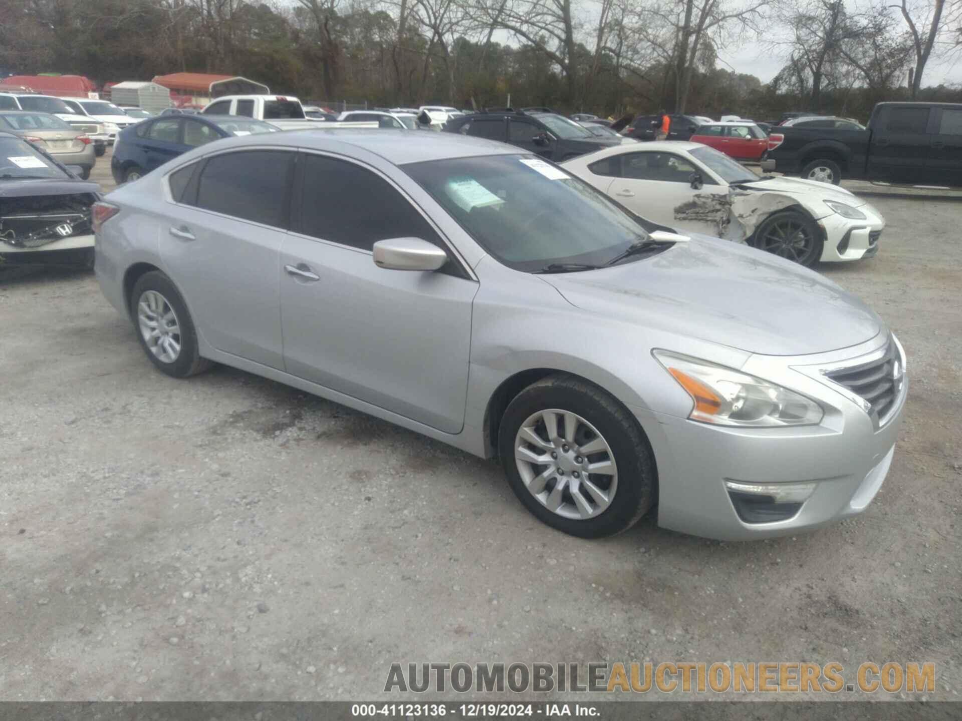 1N4AL3AP1FN869796 NISSAN ALTIMA 2015