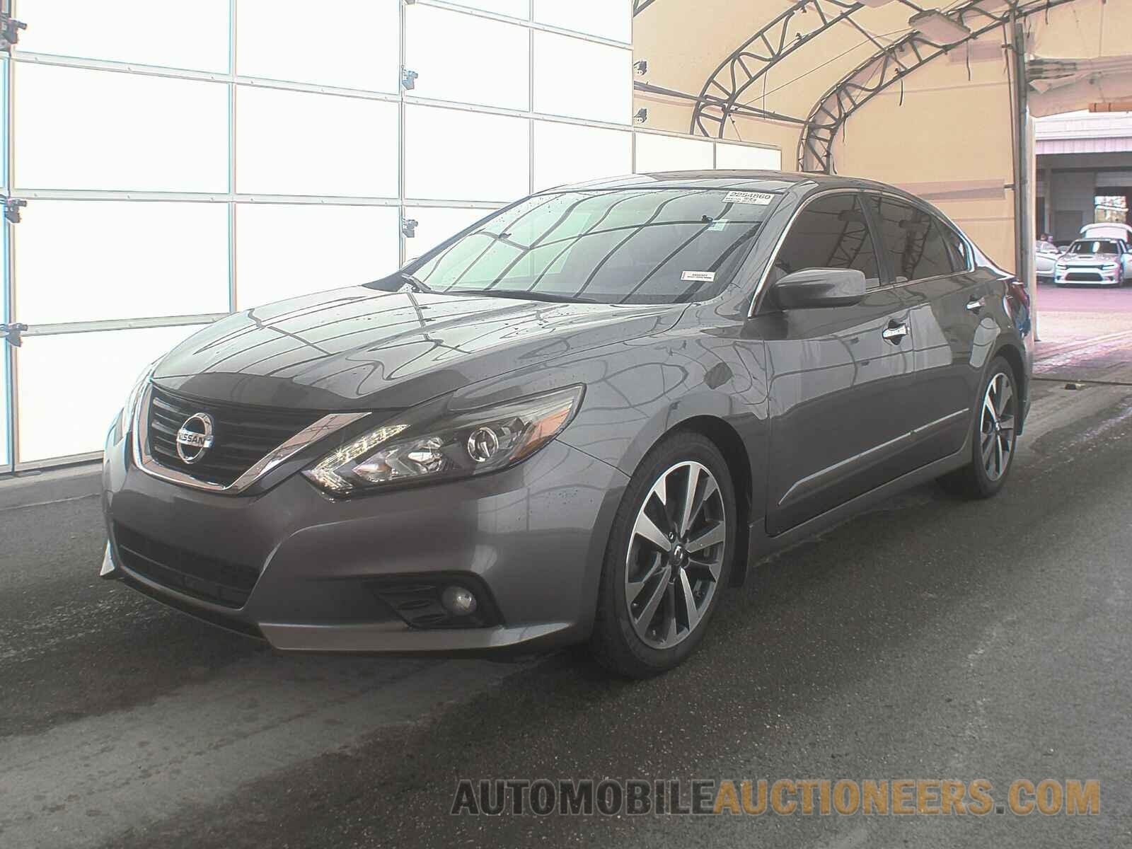 1N4AL3AP1HC135125 Nissan Altima 2017