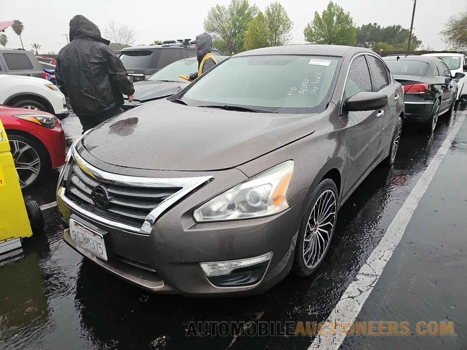 1N4AL3AP3FC184520 Nissan Altima 2015