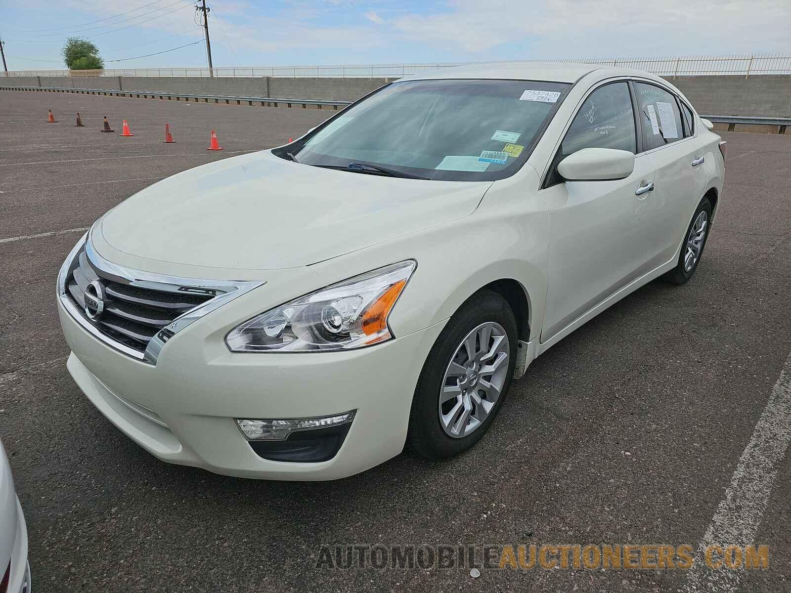 1N4AL3AP3FC463210 Nissan Altima 2015