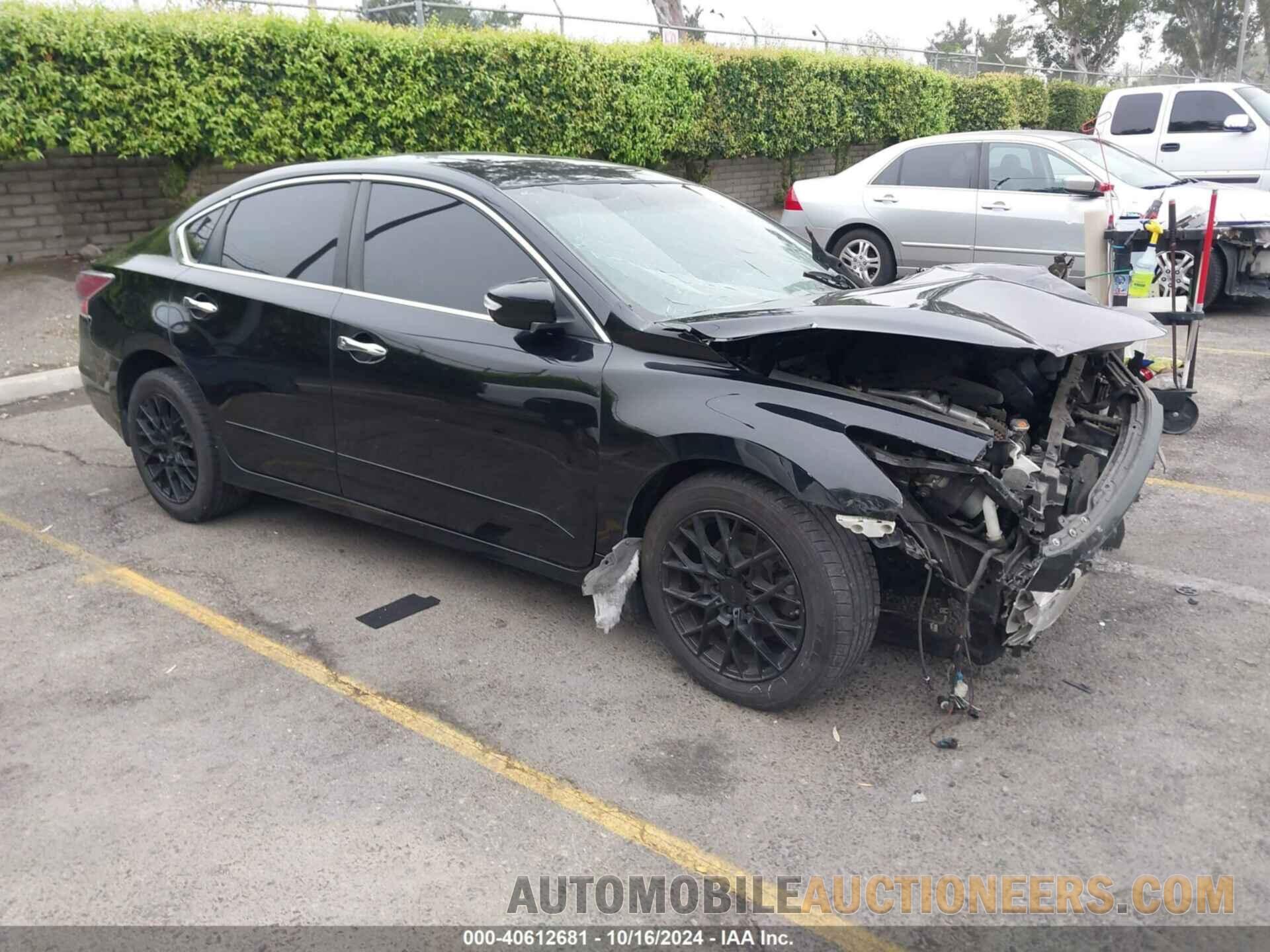 1N4AL3AP3FN352841 NISSAN ALTIMA 2015