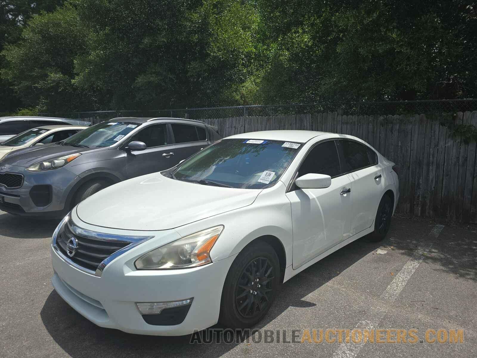 1N4AL3AP3FN891640 Nissan Altima 2015