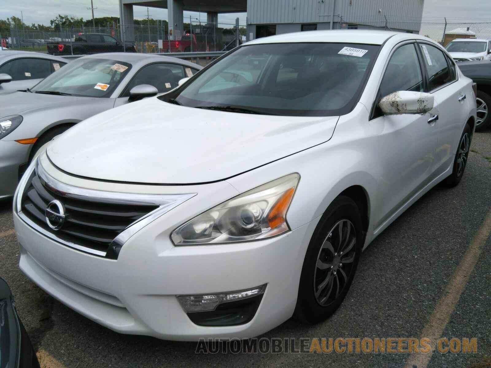 1N4AL3AP4FC258060 Nissan Altima 2015