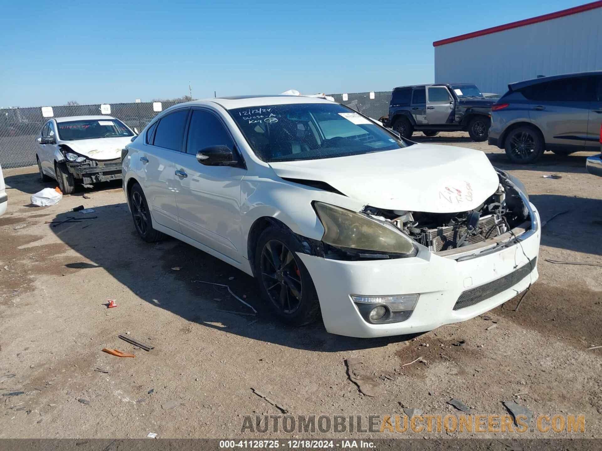 1N4AL3AP4FN885183 NISSAN ALTIMA 2015