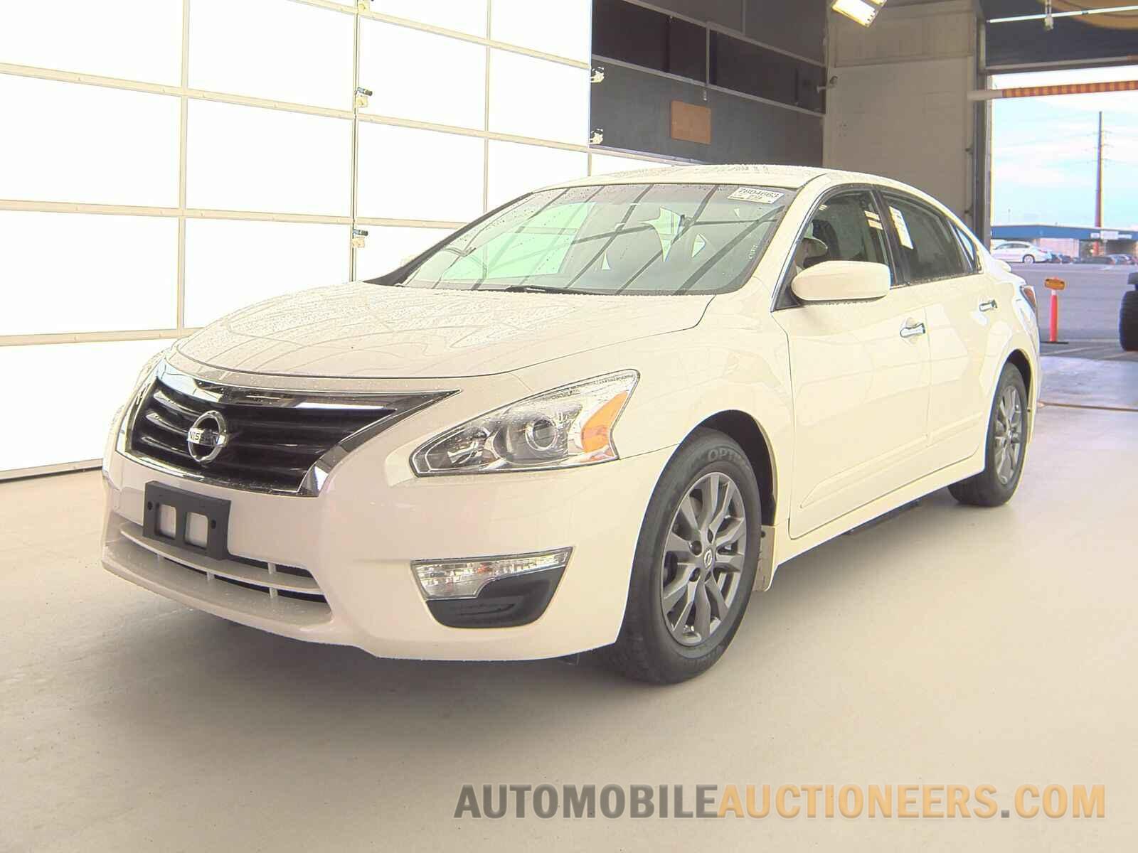 1N4AL3AP4FN900507 Nissan Altima 2015