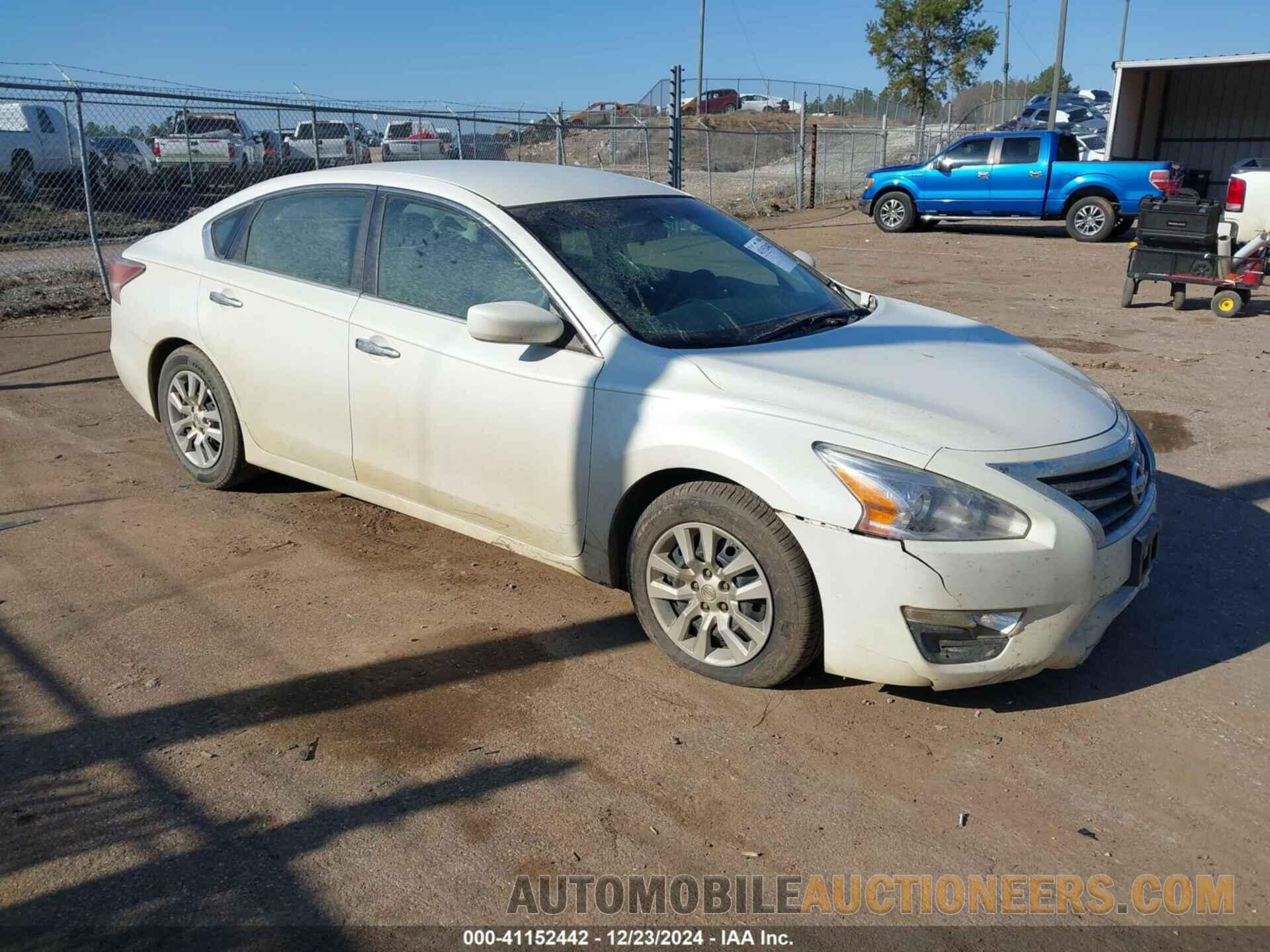 1N4AL3AP5EN238452 NISSAN ALTIMA 2014