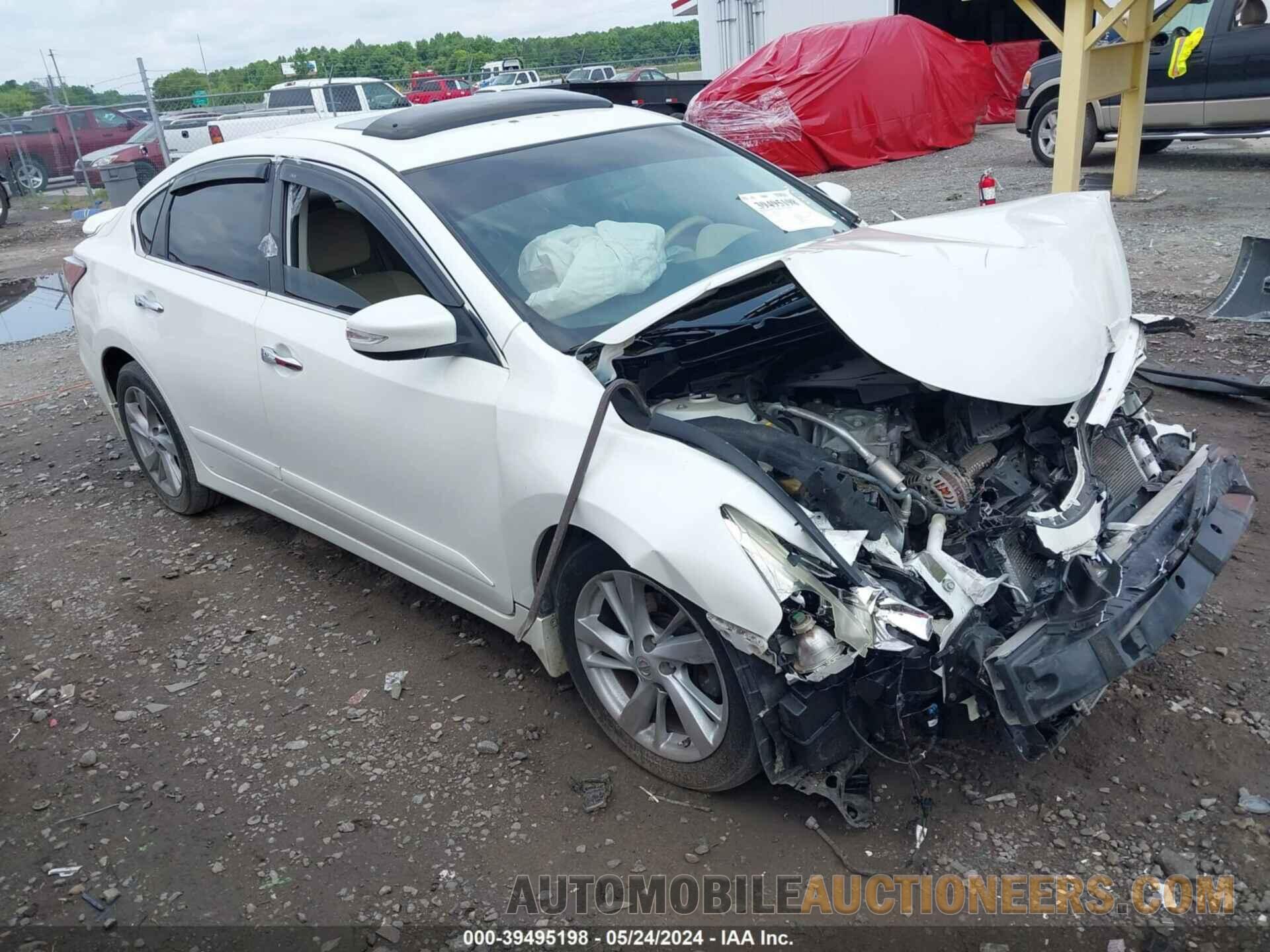 1N4AL3AP5FC165046 NISSAN ALTIMA 2015