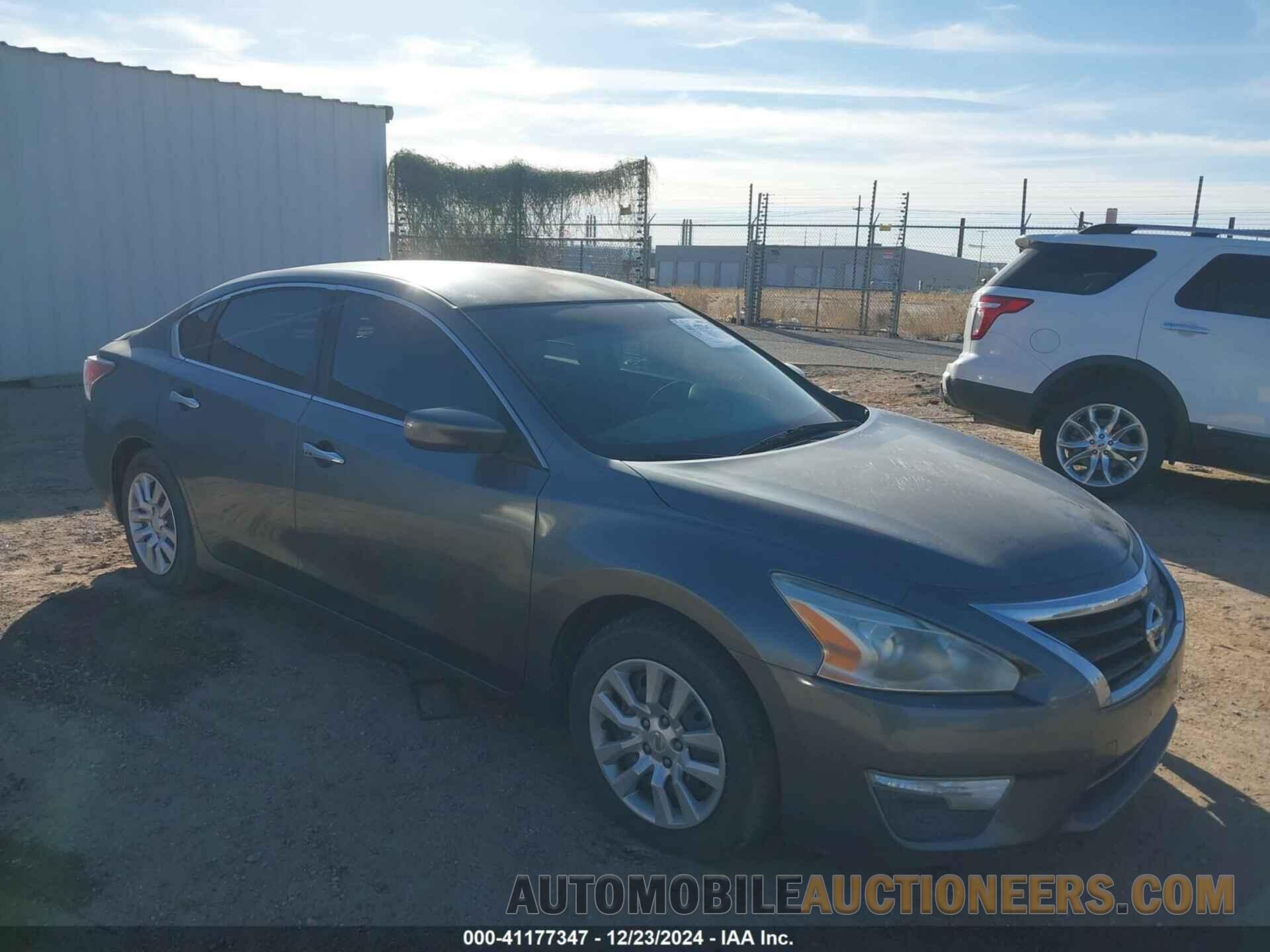 1N4AL3AP5FC261128 NISSAN ALTIMA 2015