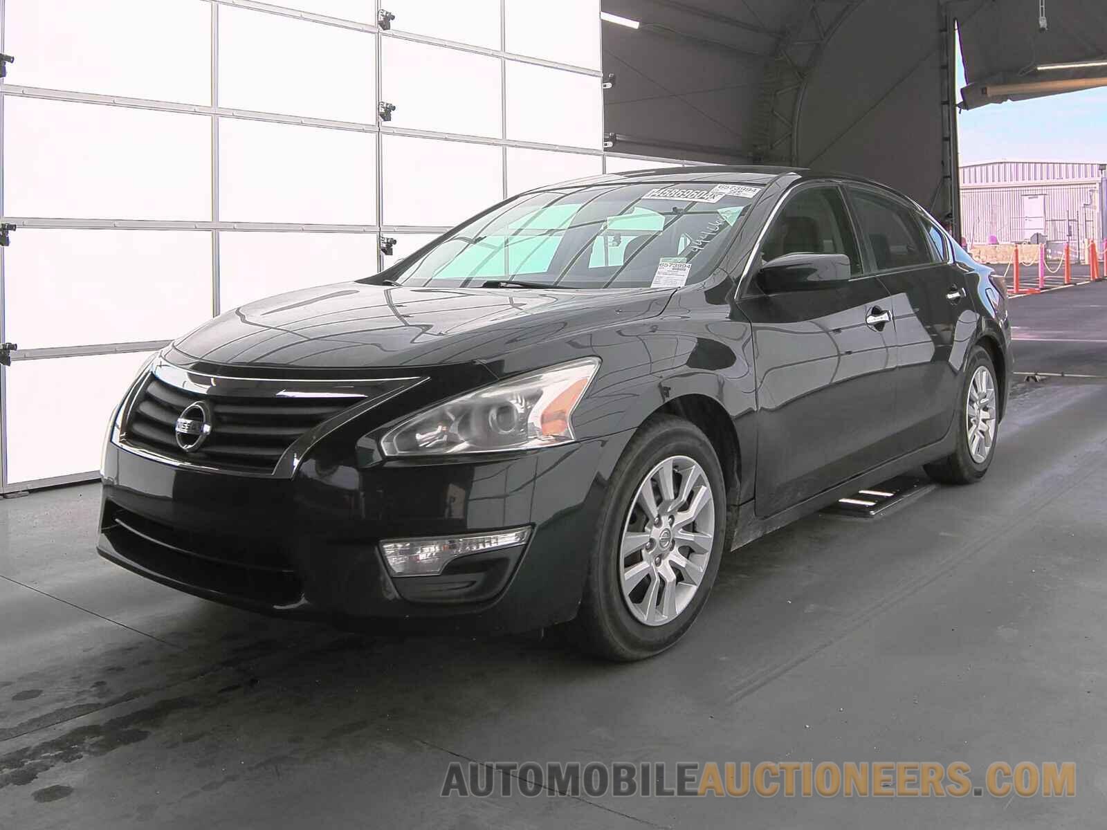 1N4AL3AP5FN300238 Nissan Altima 2015