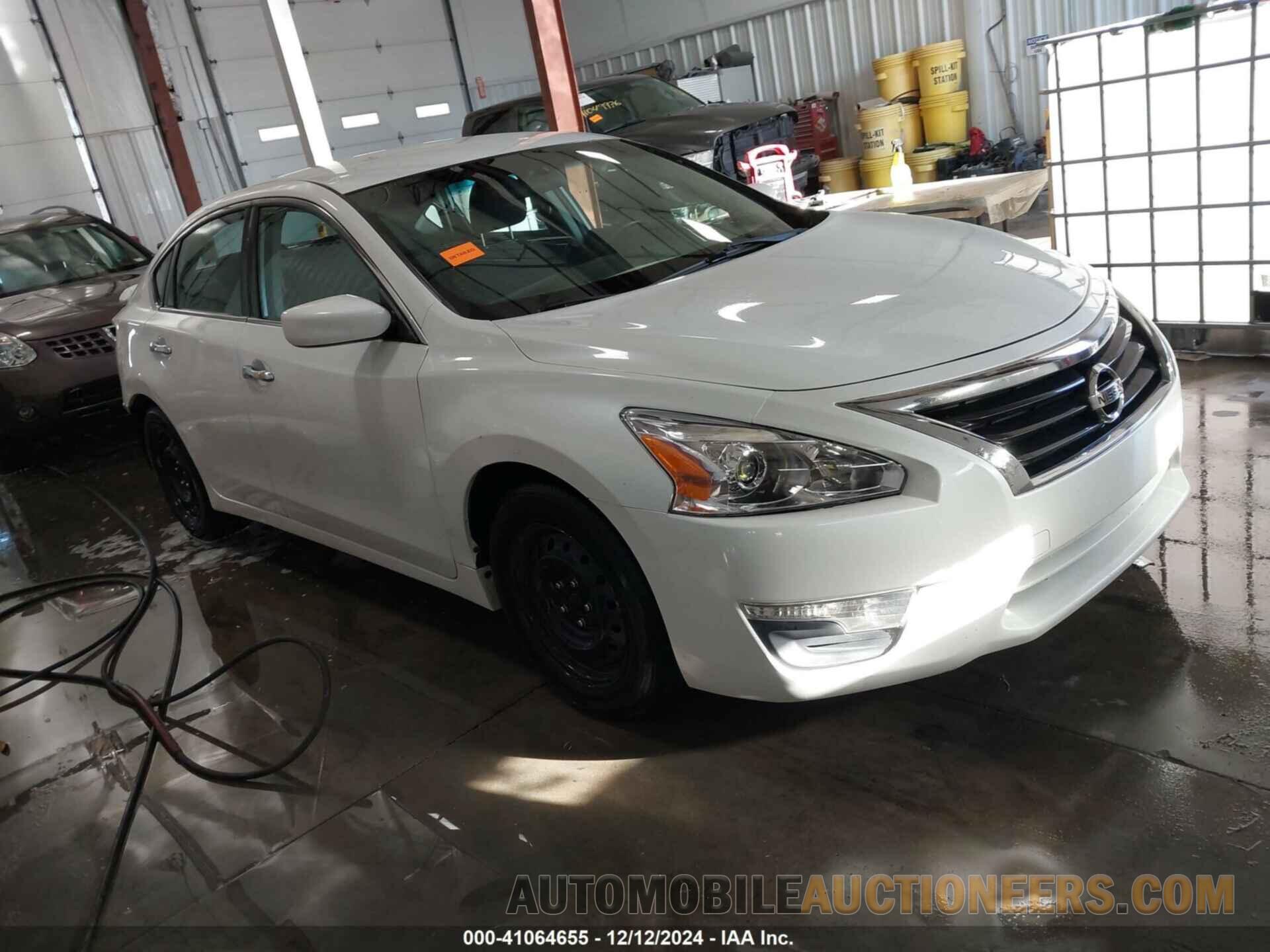 1N4AL3AP5FN309585 NISSAN ALTIMA 2015